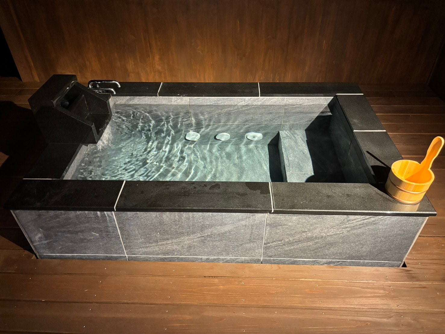 翻新客房：可攜帶寵物狗入住的客房。