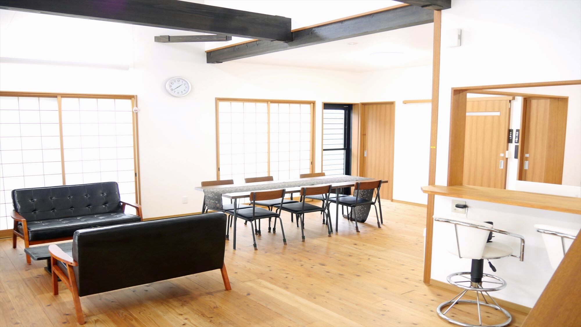 1F living room