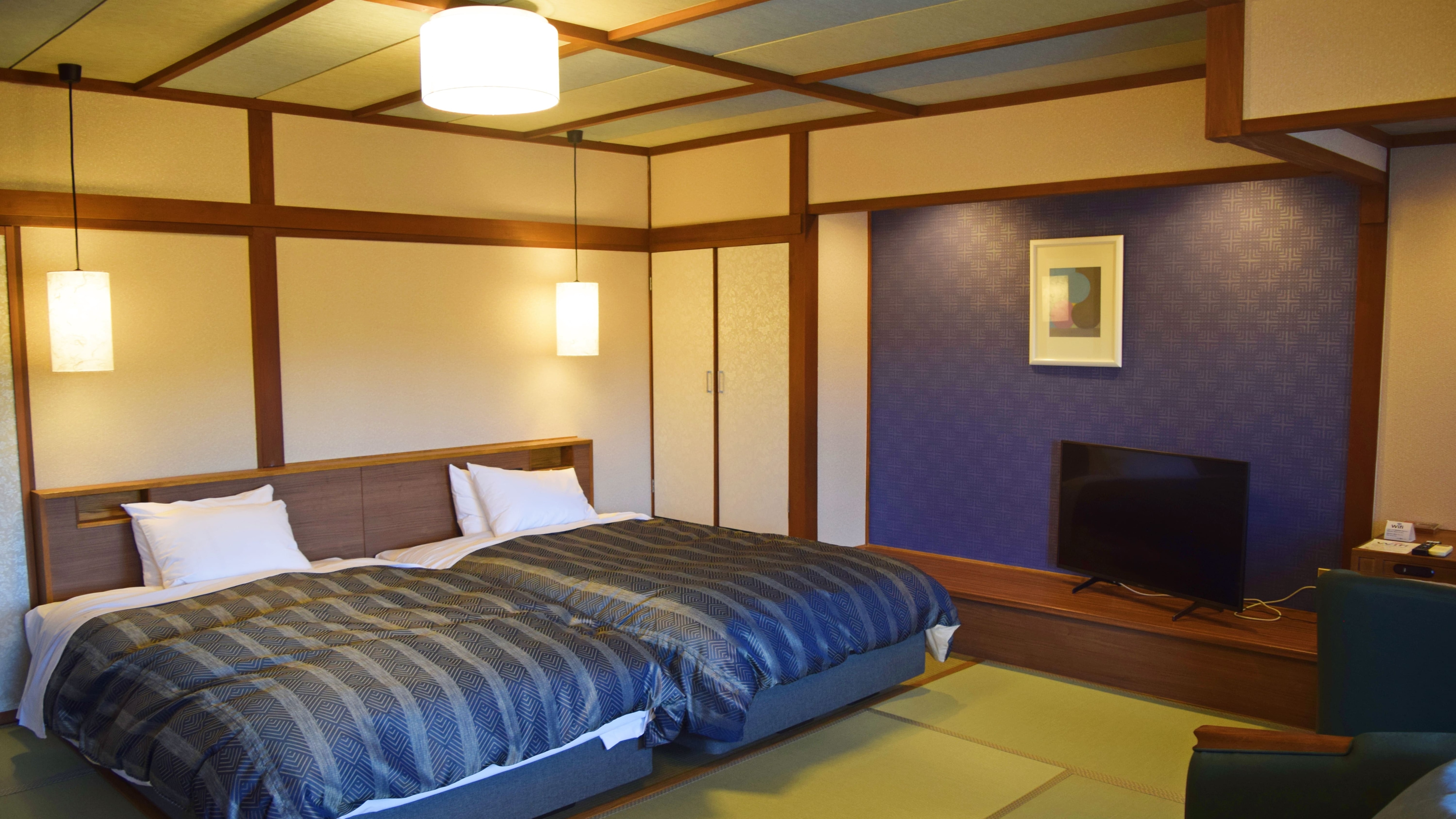 Laxsui-Japanese guest room Twin Simmons bed