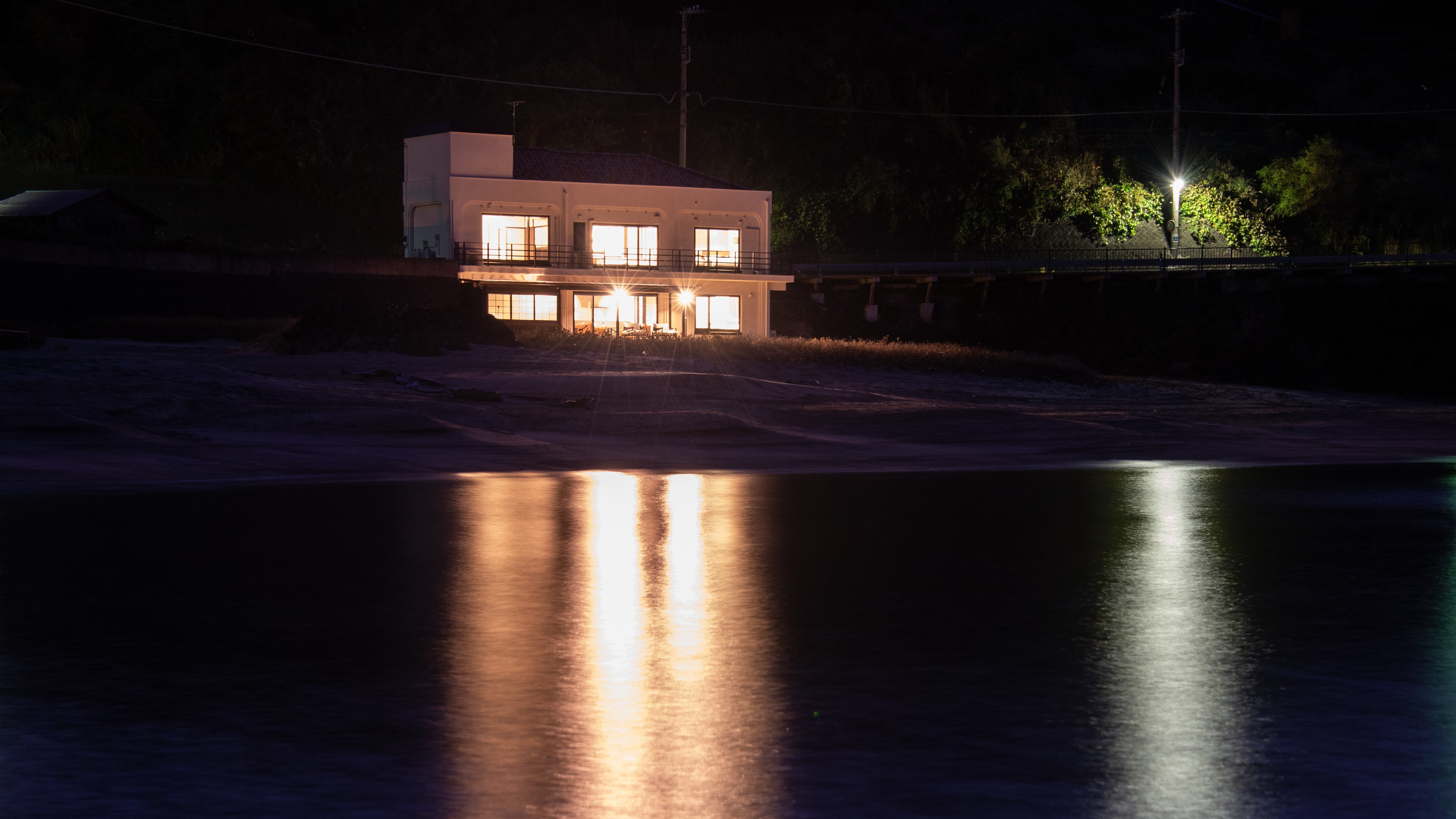 [Exterior] Night