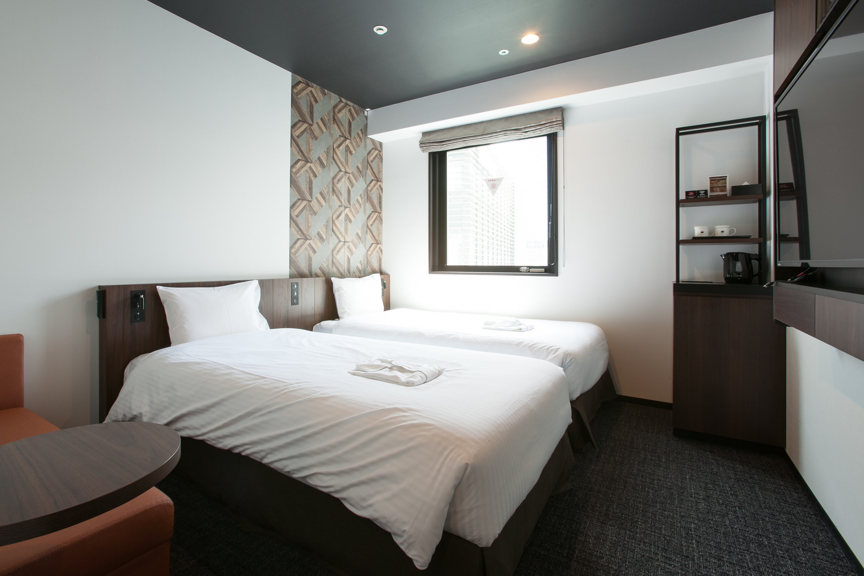 Standard Twin Room (Non-Smoking)