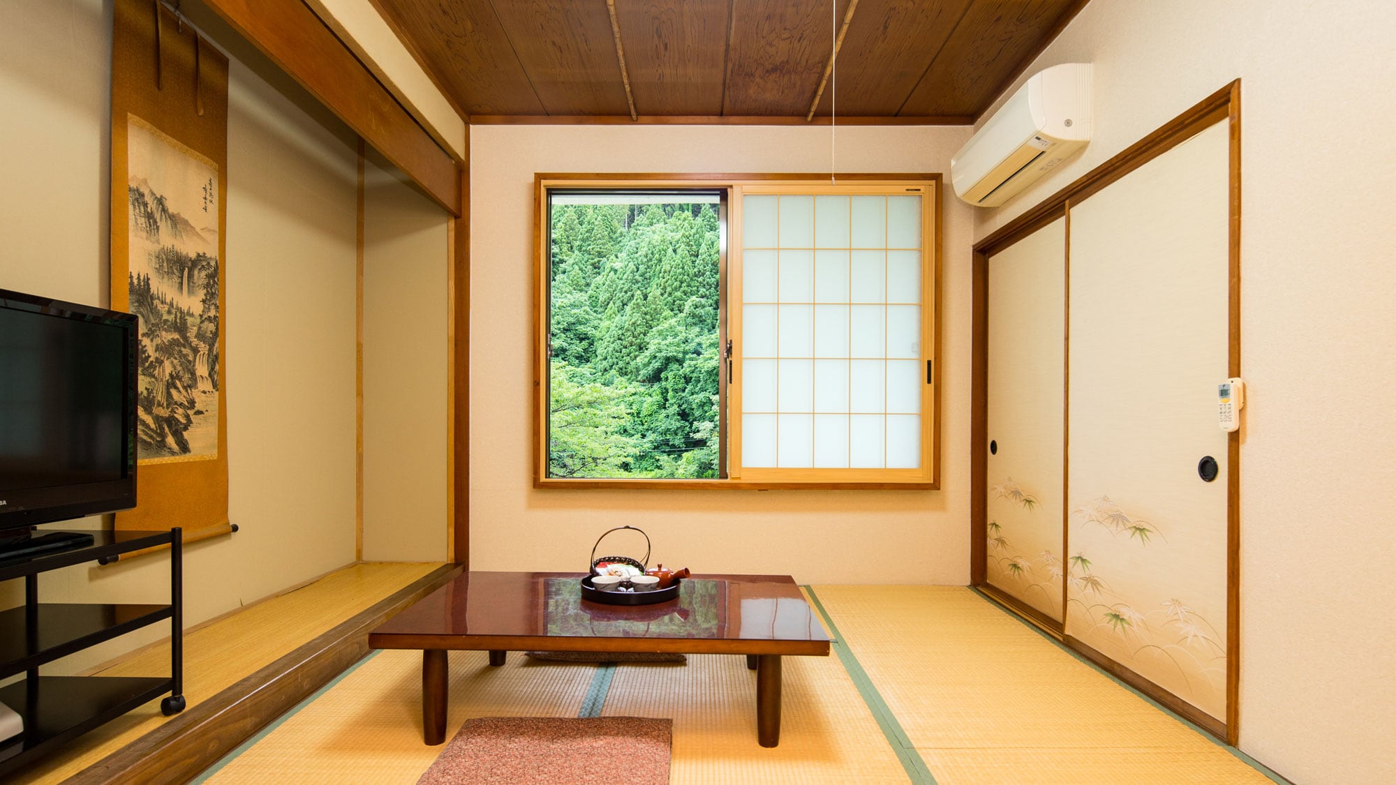 [Sisi gunung, kamar bergaya Jepang 6 tikar tatami] Kamar mandi dan toilet bersama Contoh