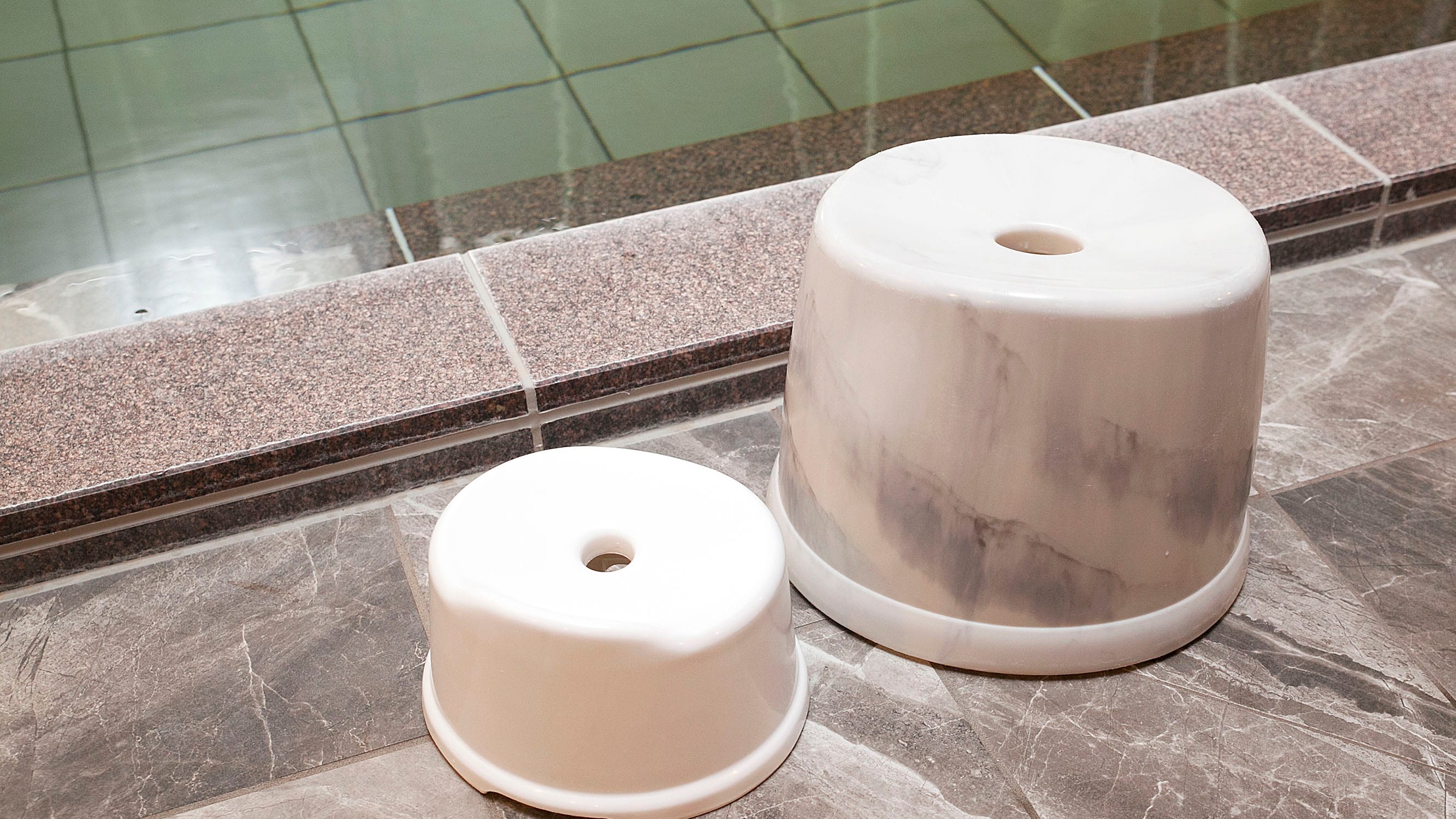 [Large bath equipment]