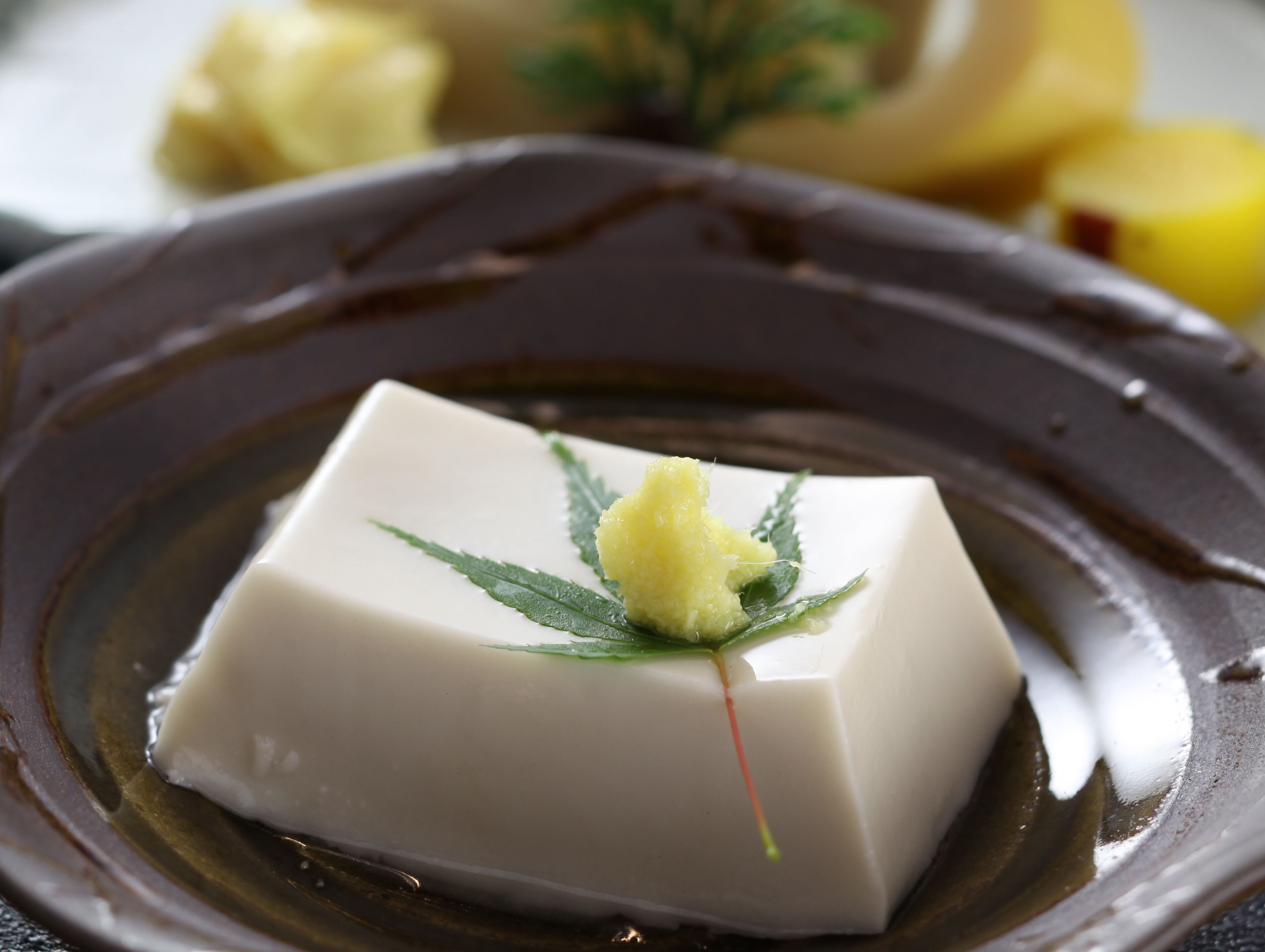 Smooth and chewy sesame tofu
