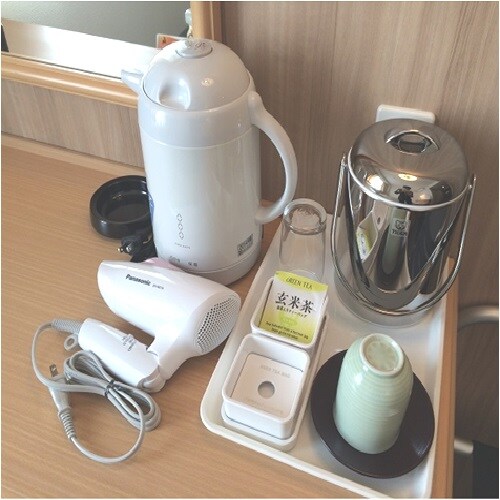 Desk (electric kettle, cup, hot water only, tea, ice bucket, hair dryer)