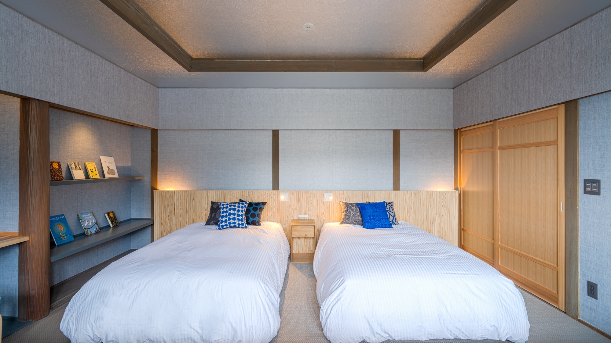 Riverside room (Japanese-Western style room 12.5 tatami mats)