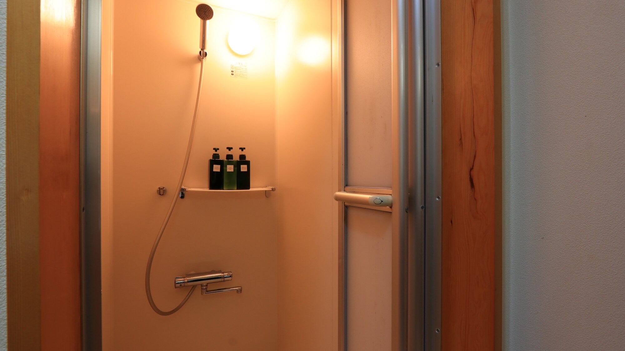 [Auberge House] Shower room