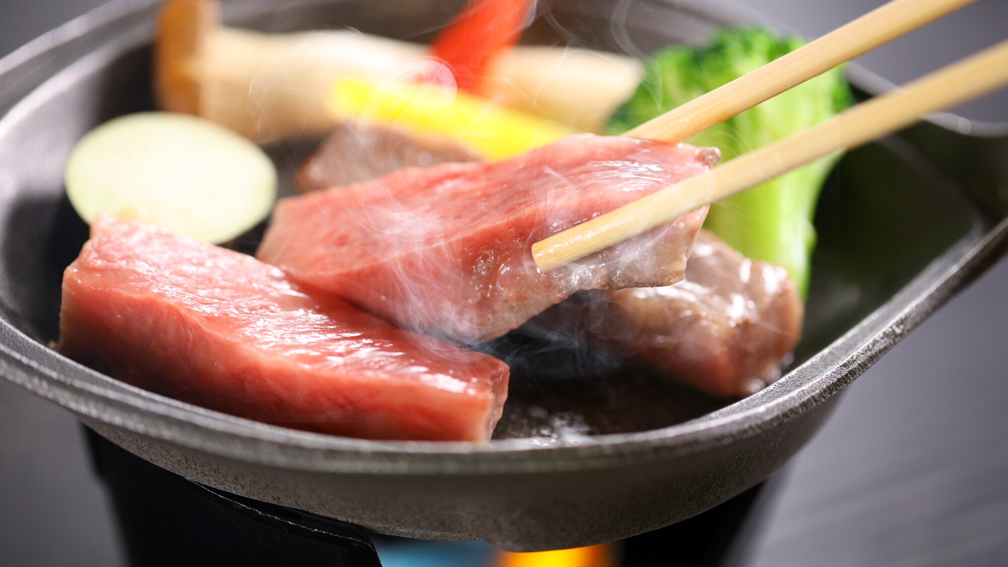 ■ Hotel dinner: Japanese banquet meal image