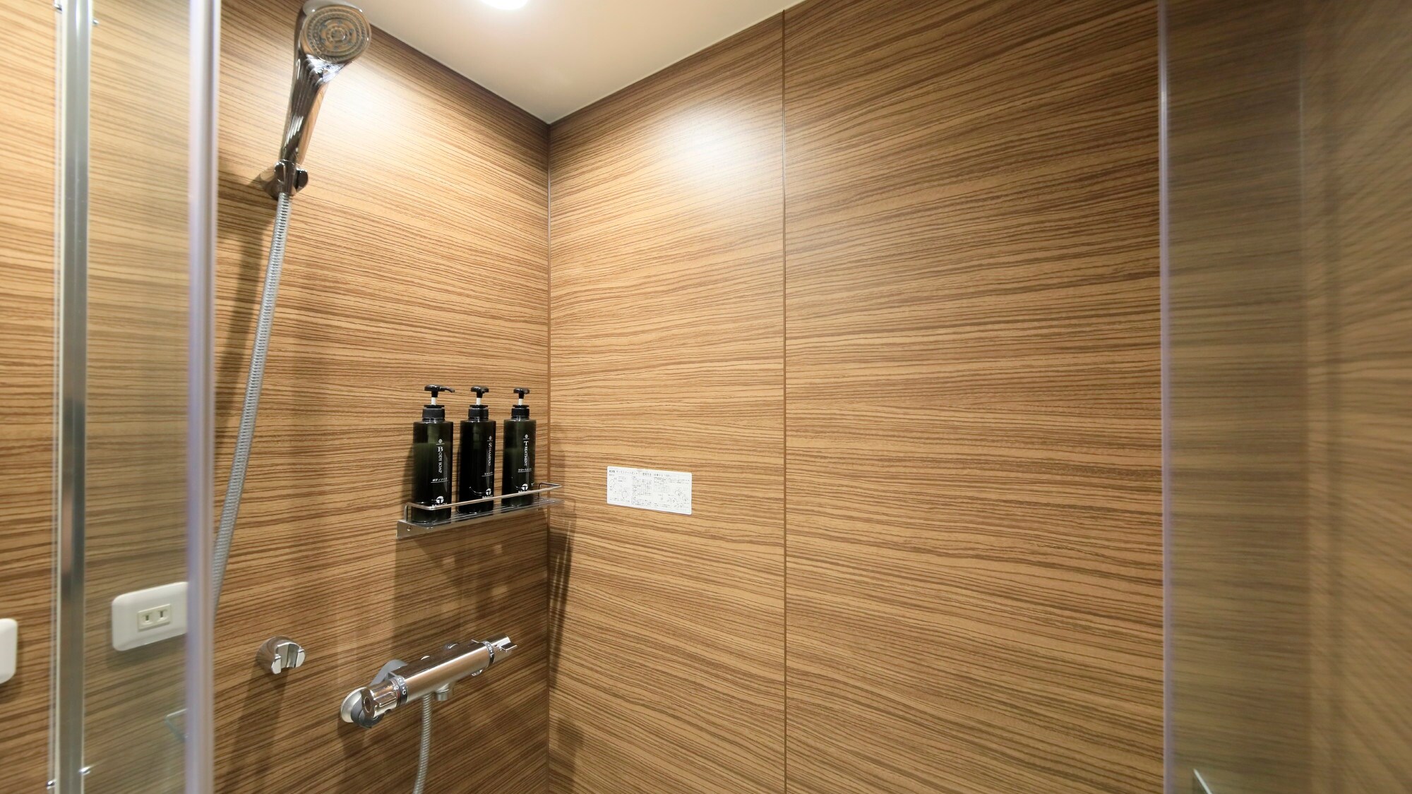 <Non-smoking room> Selected room *Bathroom may be a shower booth