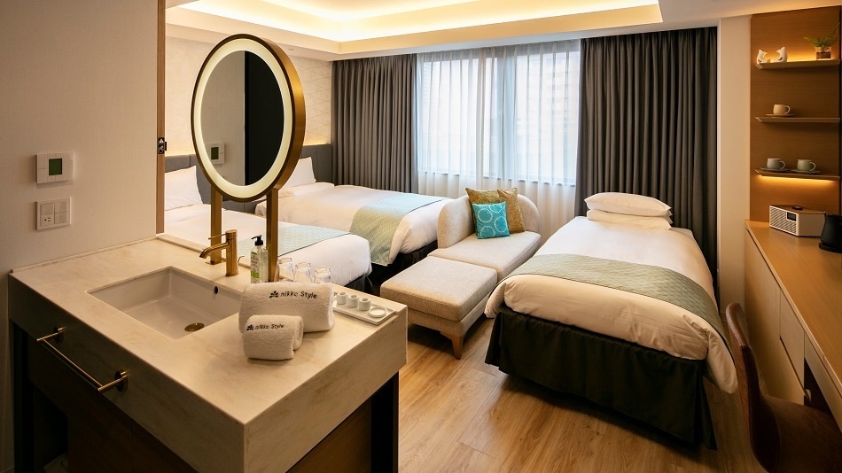 Triple room