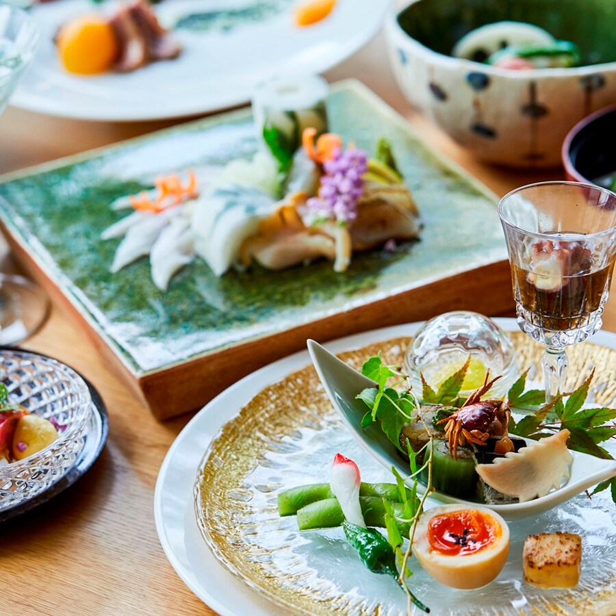 Colorful creative kaiseki cuisine.