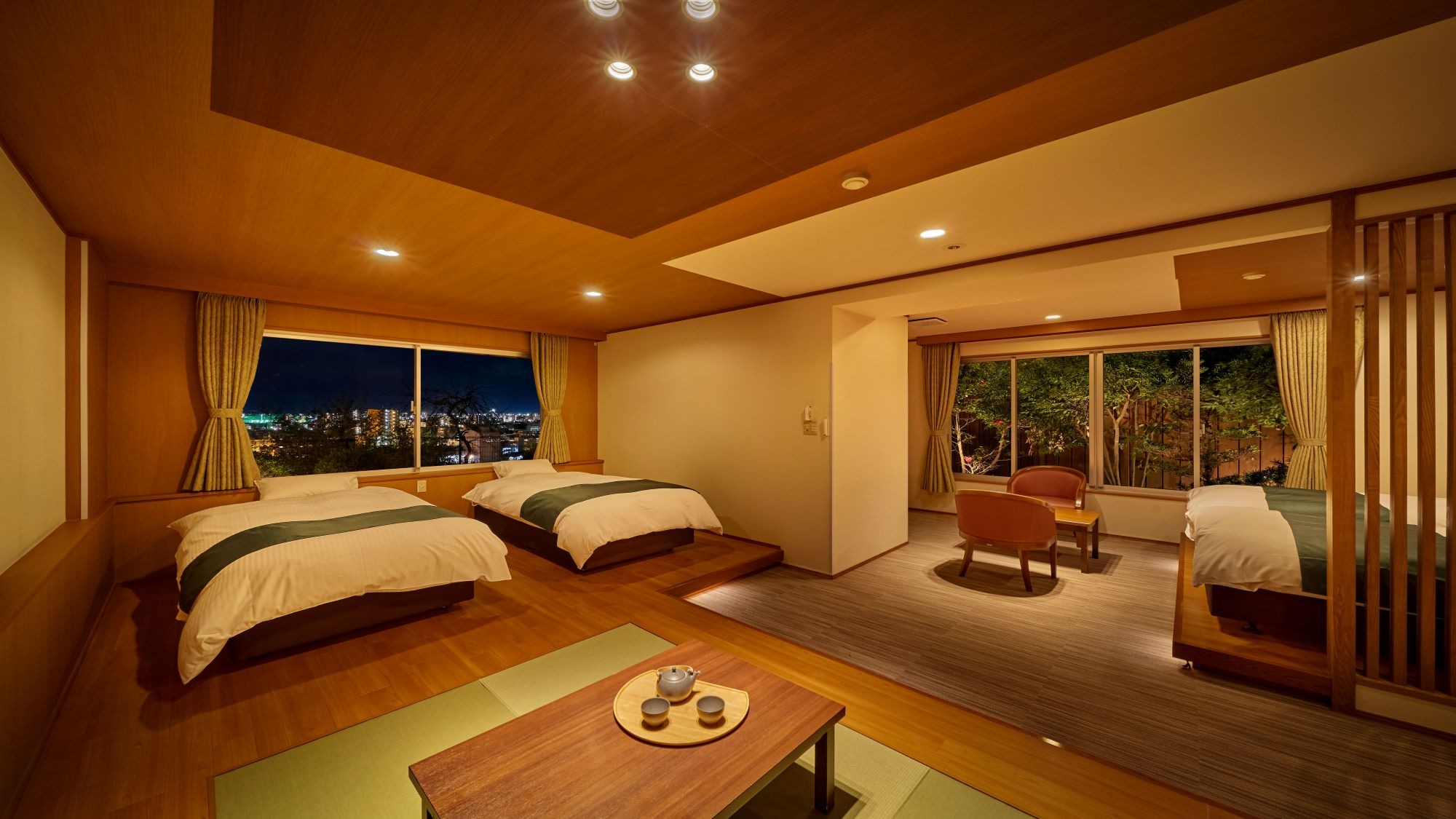 Superior Western-style room with open-air bath *Example of a guest room