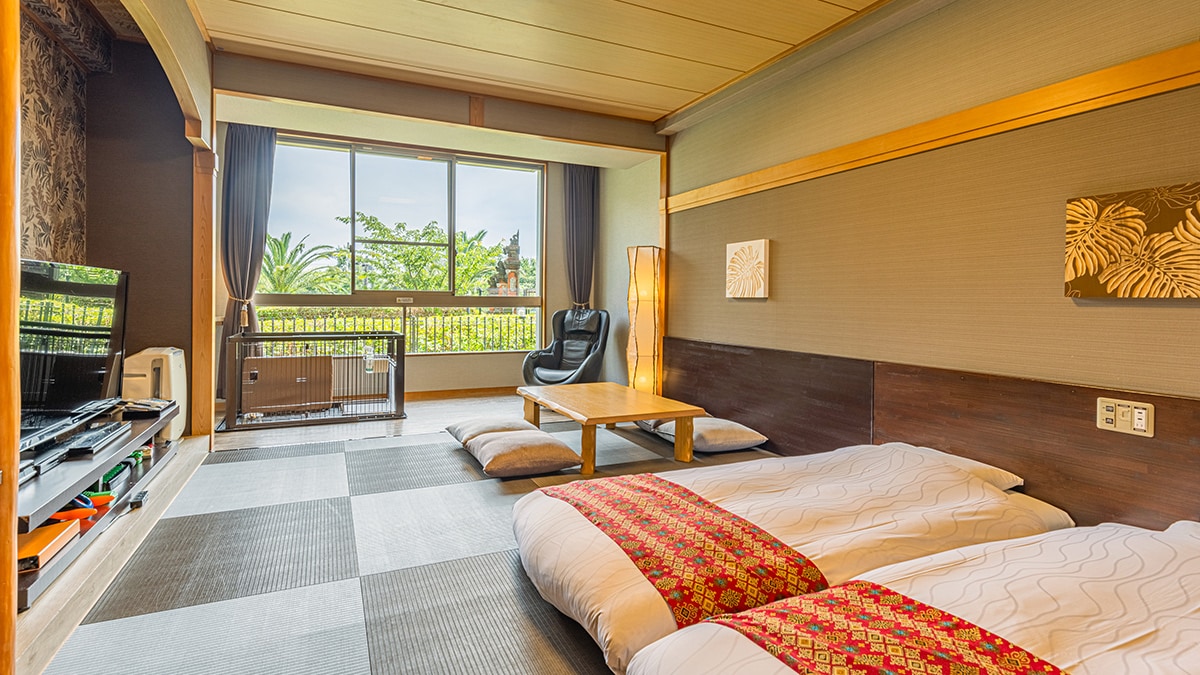 [Balinese-style Japanese room]