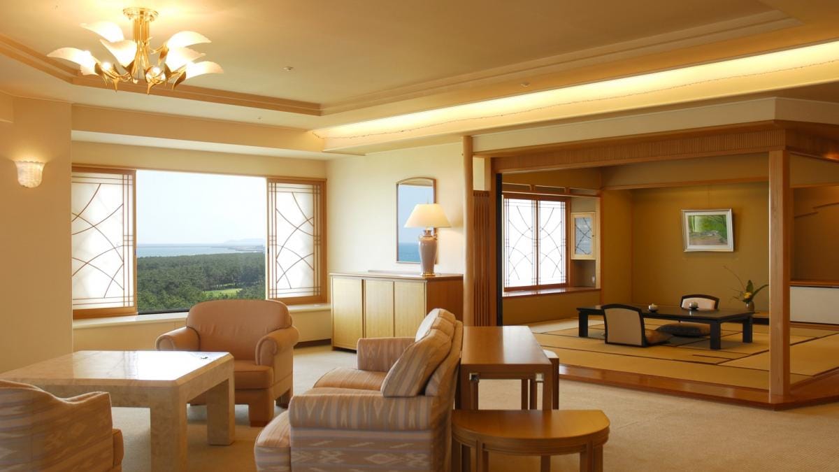 Japanese-Western style suite (VIP room)
