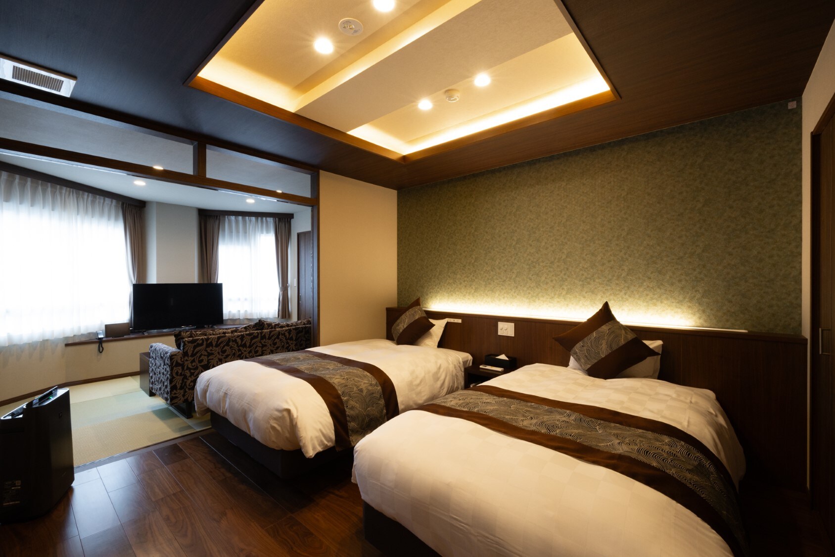 Renovated in March 2024, Japanese modern twin room with open-air bath ♪ "Velvet - Biroudo"