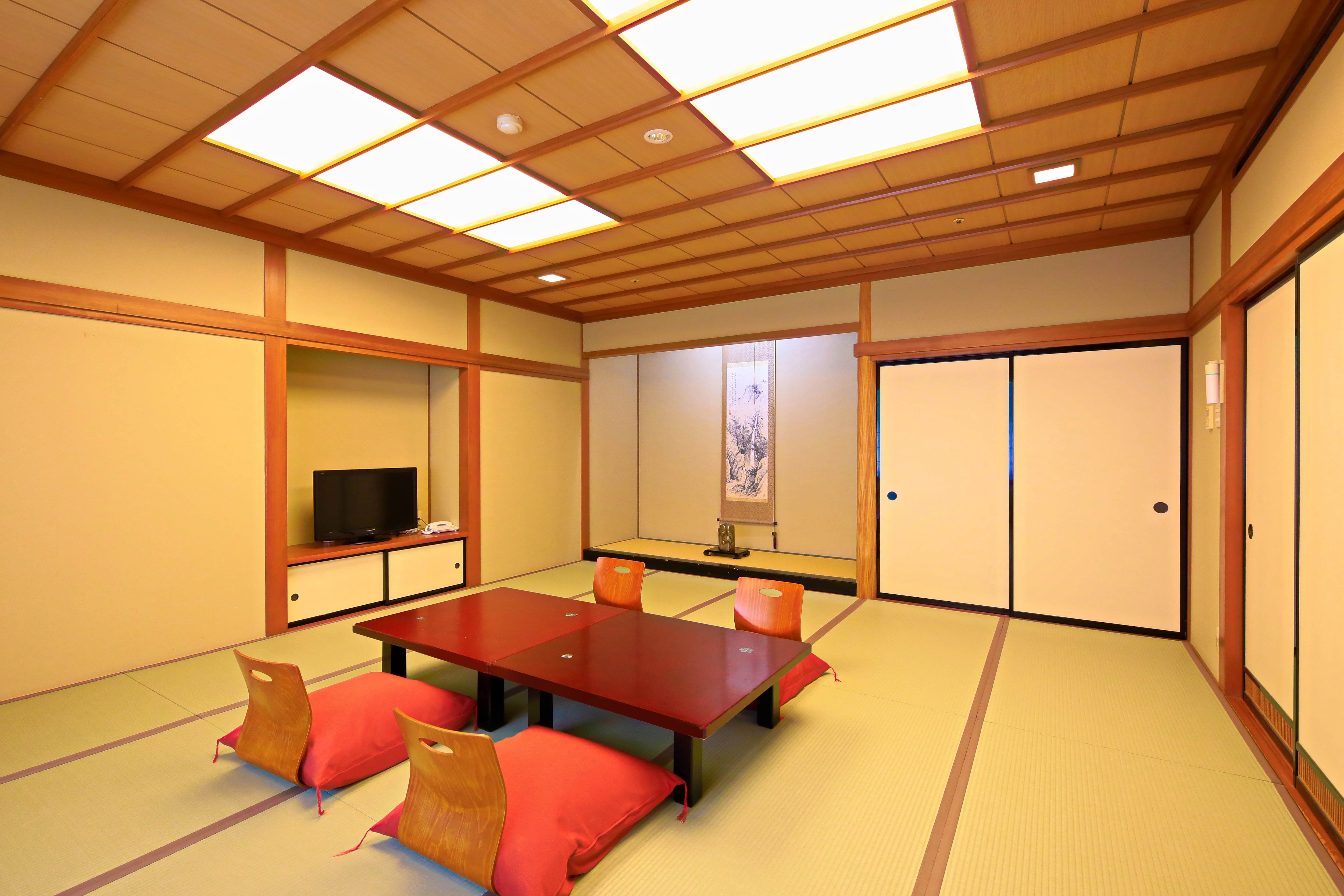 Guest room: Cuckoo room