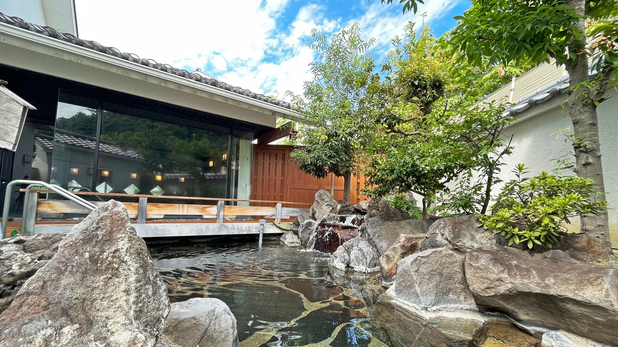 ◆～花の湯～「外湯もございます」
