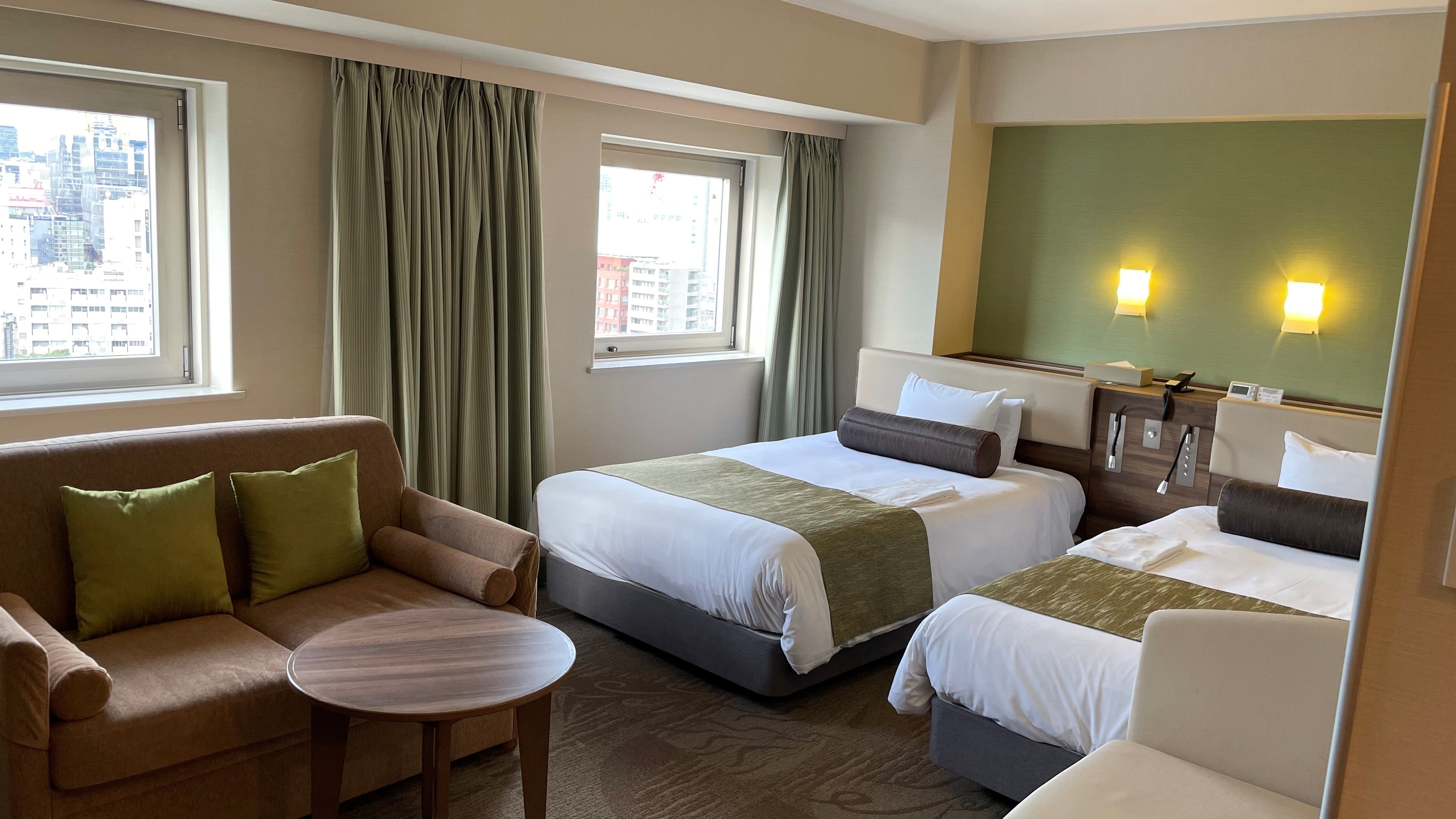 【EX豪华双床房】床宽120厘米 ◇ 30平方米 ◇ 顶楼 ◇ 独立浴室和卫生间 ◇ 茶几