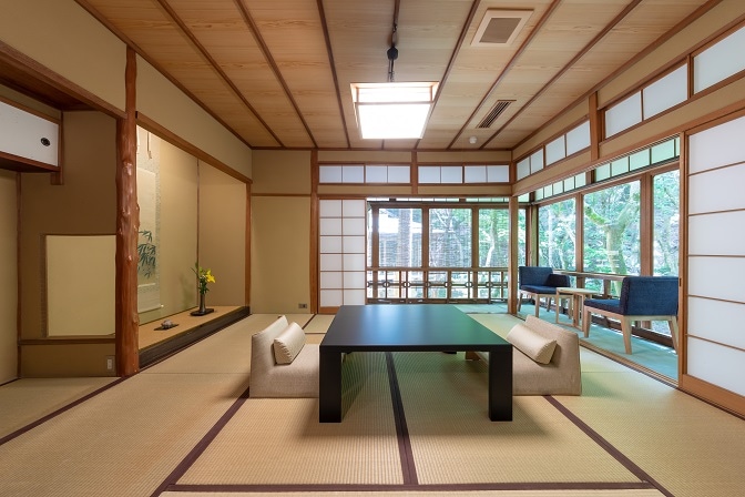 Separate "willow" Japanese-style room 8 tatami mats