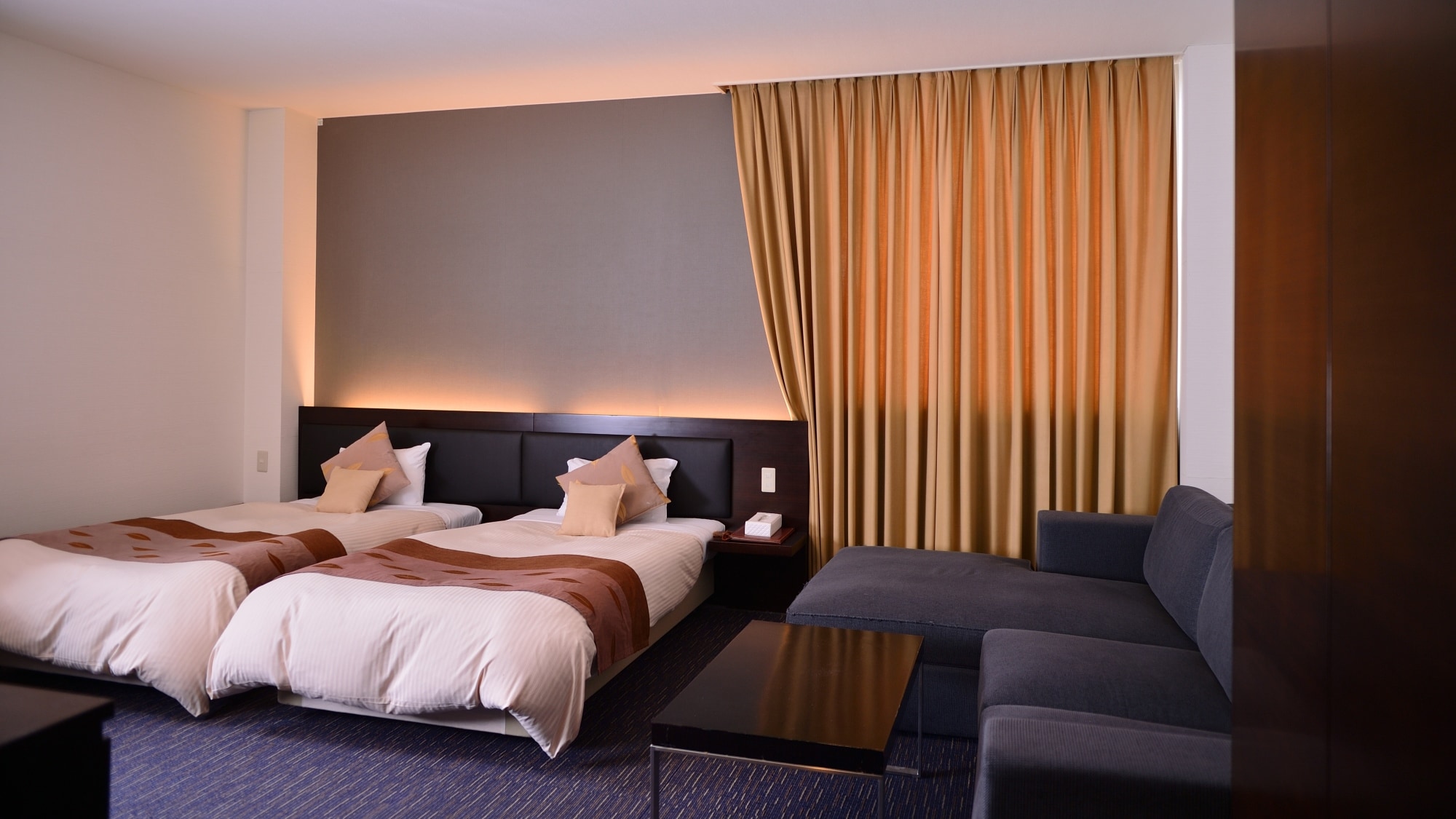 [Deluxe twin] Spacious with 28 square meters, you can relax on the sofa