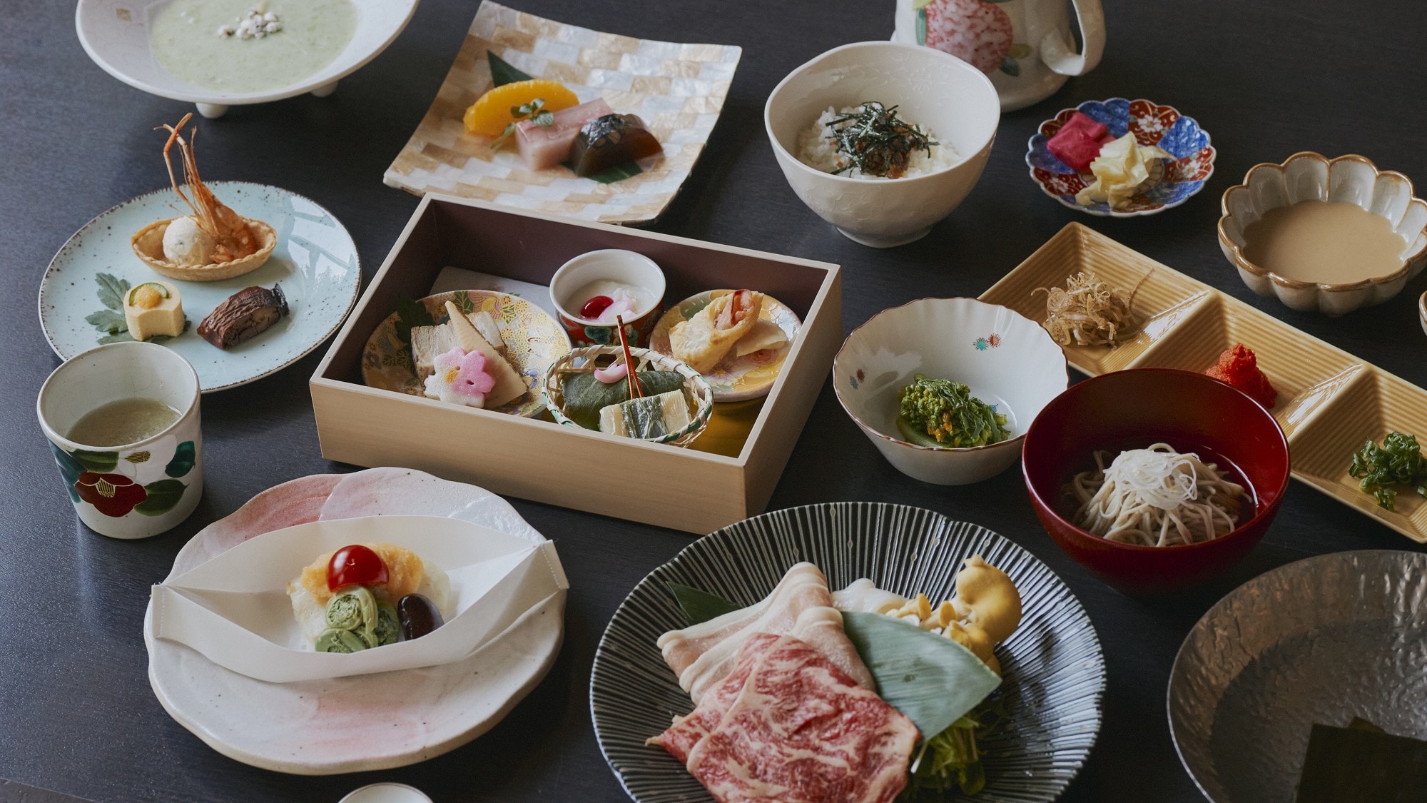 [Mikozen] A creative Japanese banquet of local production for local consumption. A variety of dishes according to the twenty-four solar terms (ancient calendar).