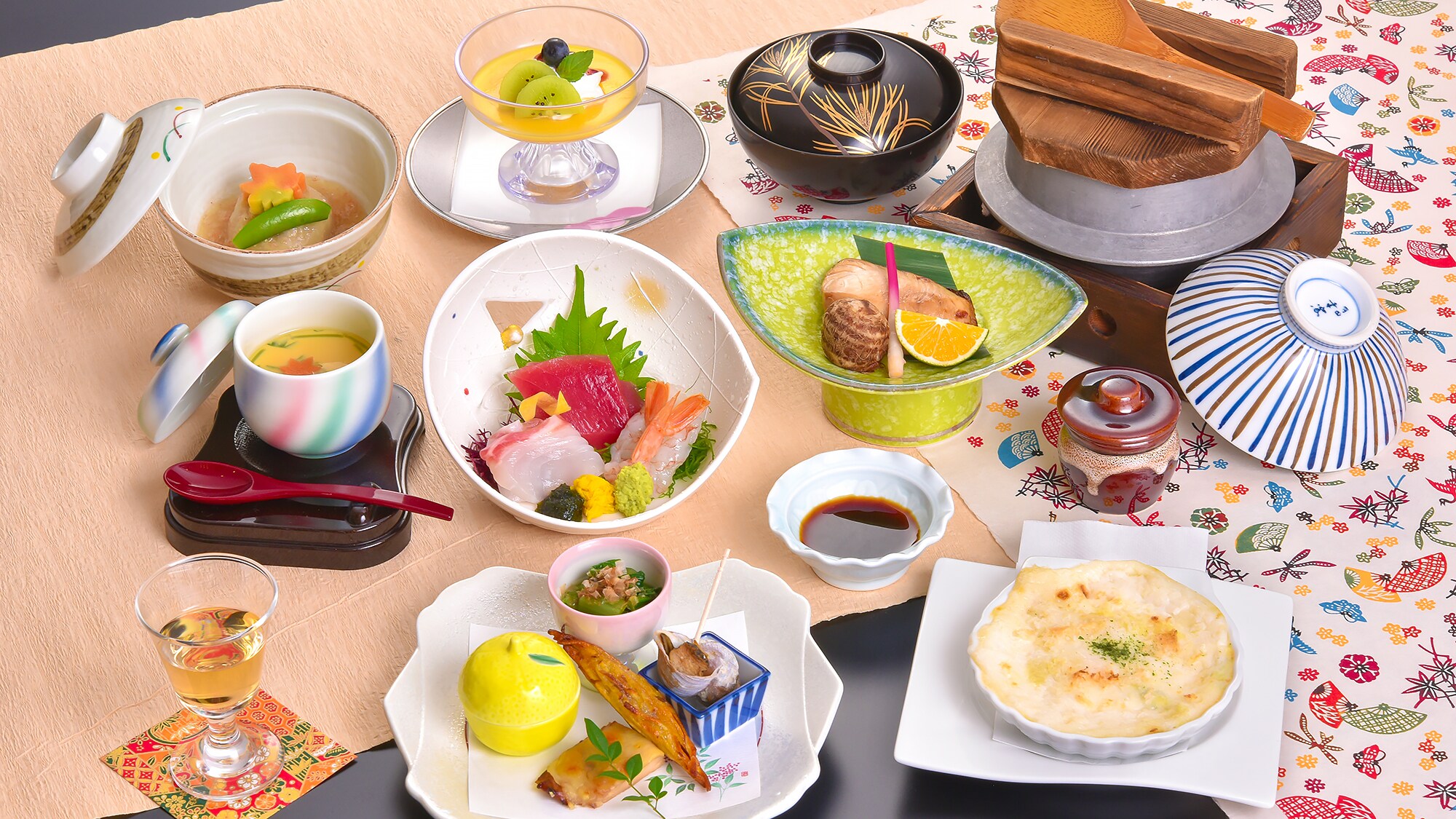 A colorful and visually pleasing Japanese banquet meal *One example (photo is for illustrative purposes only)