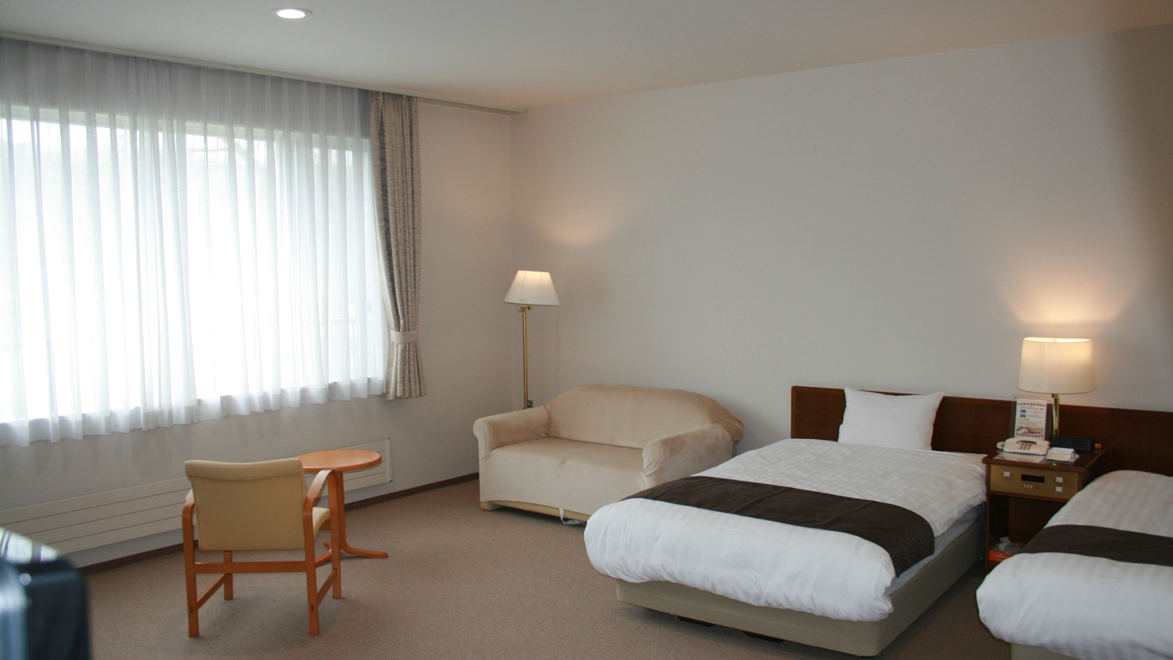 [Main building 1st floor] Western-style twin room for barrier-free 35.2㎡ (non-smoking) Limited 1 room