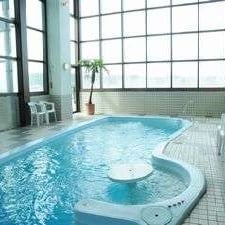 ☆Paradise View Spa: The heated pool is small at only 8 meters, but it is bright and spacious!