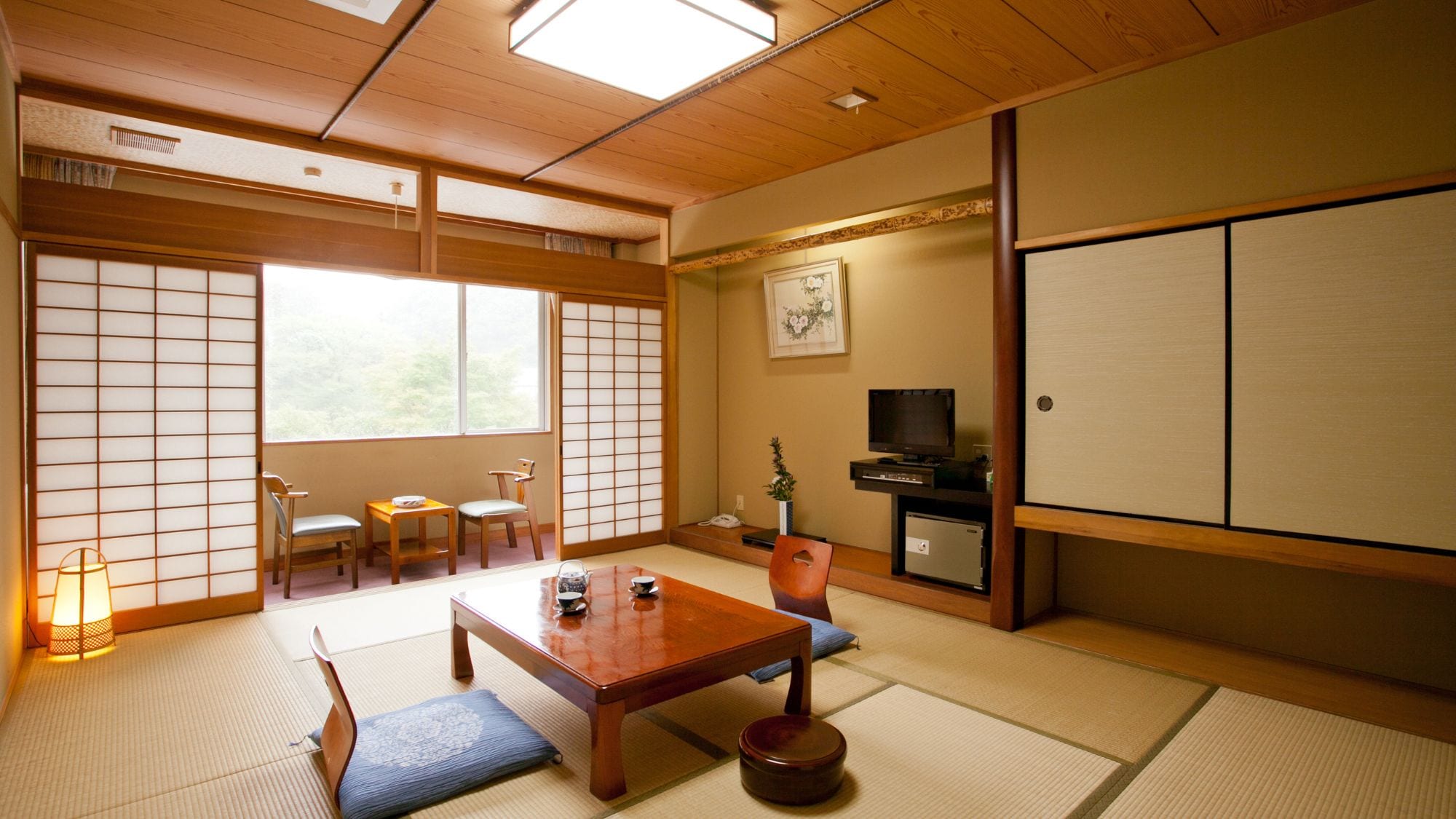 Japanese-style room (10 tatami mats)