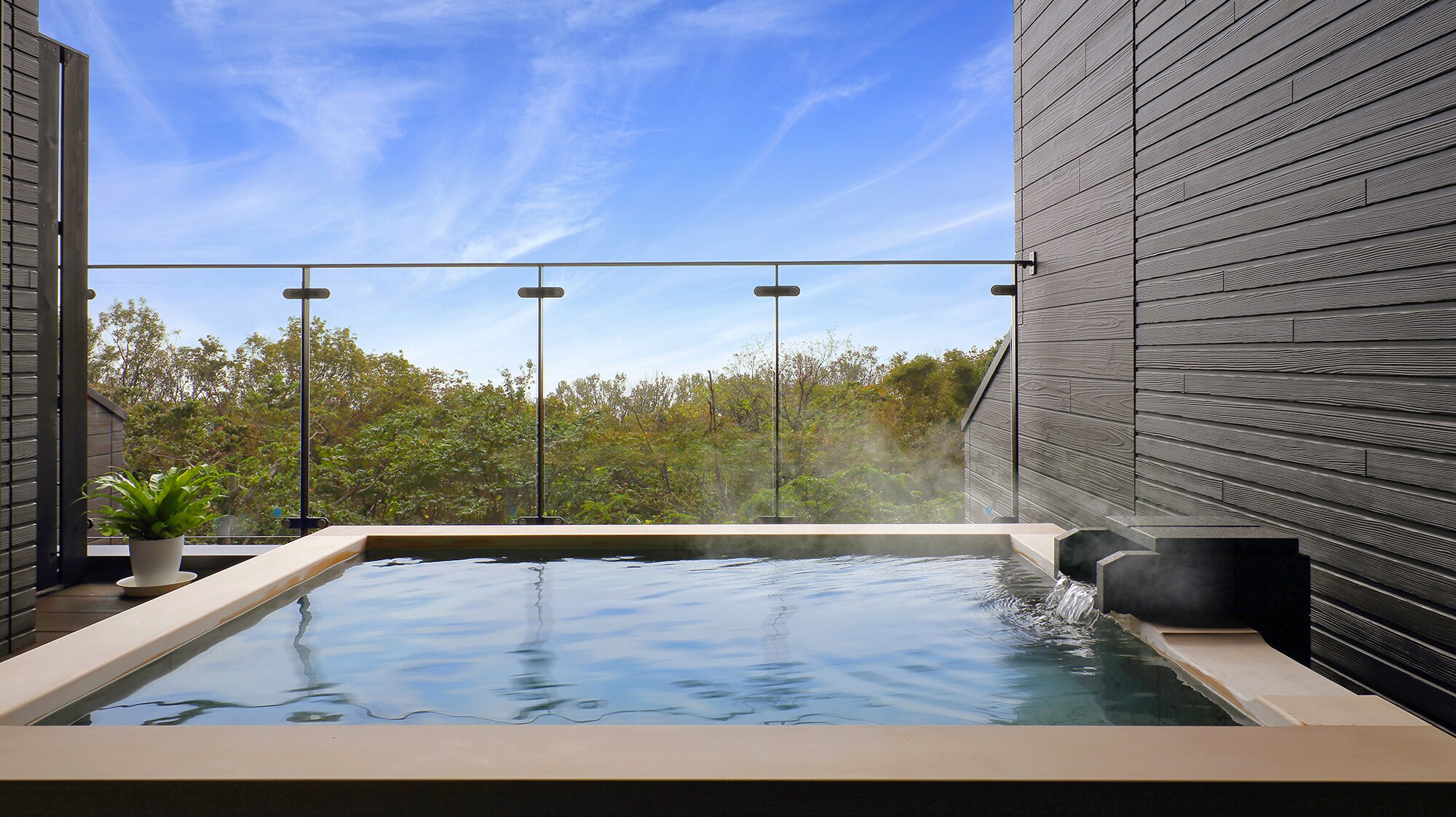 The open-air bath in your room offers views of the sky, ocean, and forest. You can enjoy the open-air bath in your room any time, 24 hours a day.