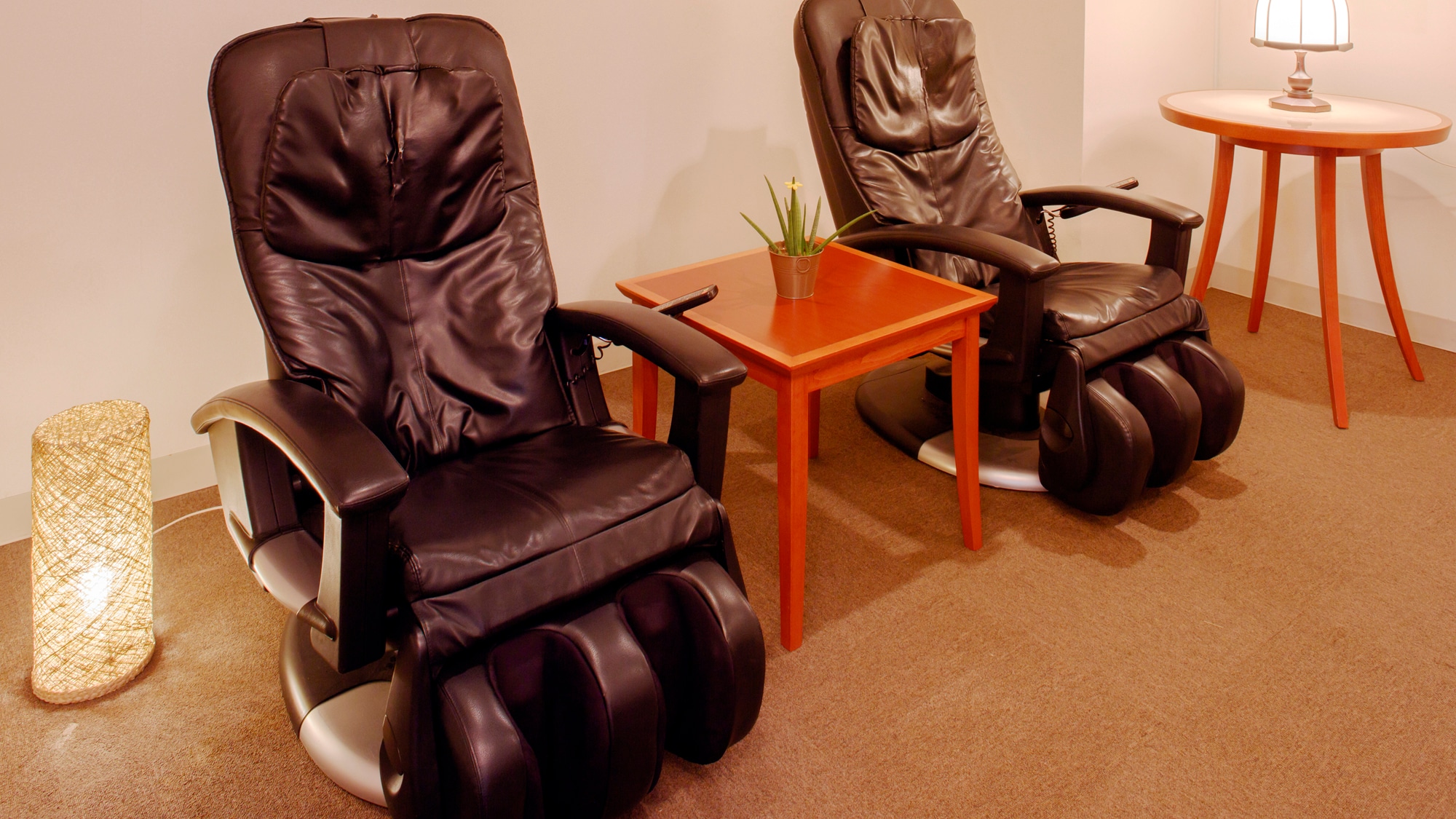 ◆ Massage chair