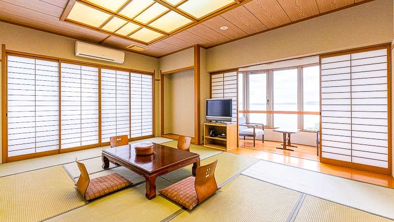◇12 tatami mat Japanese-style room