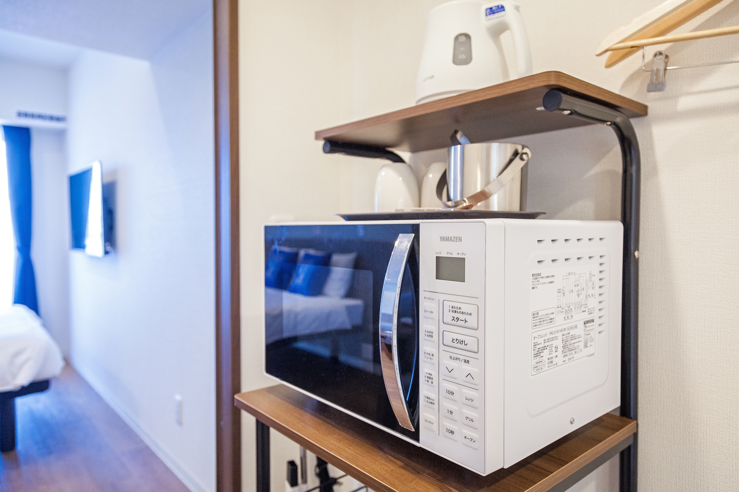 Electric kettle, microwave