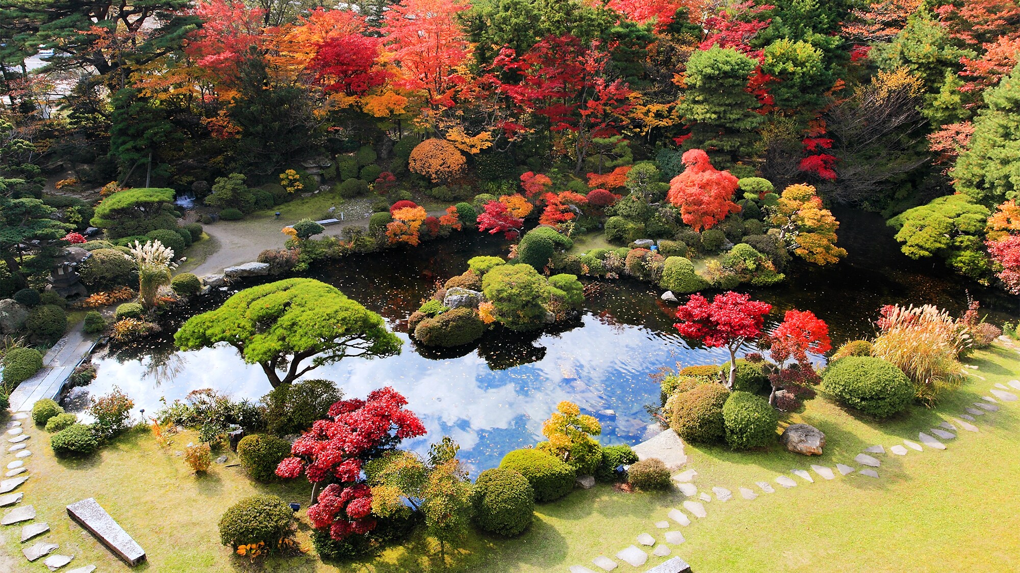 [Japanese Garden - Suigetsuen]