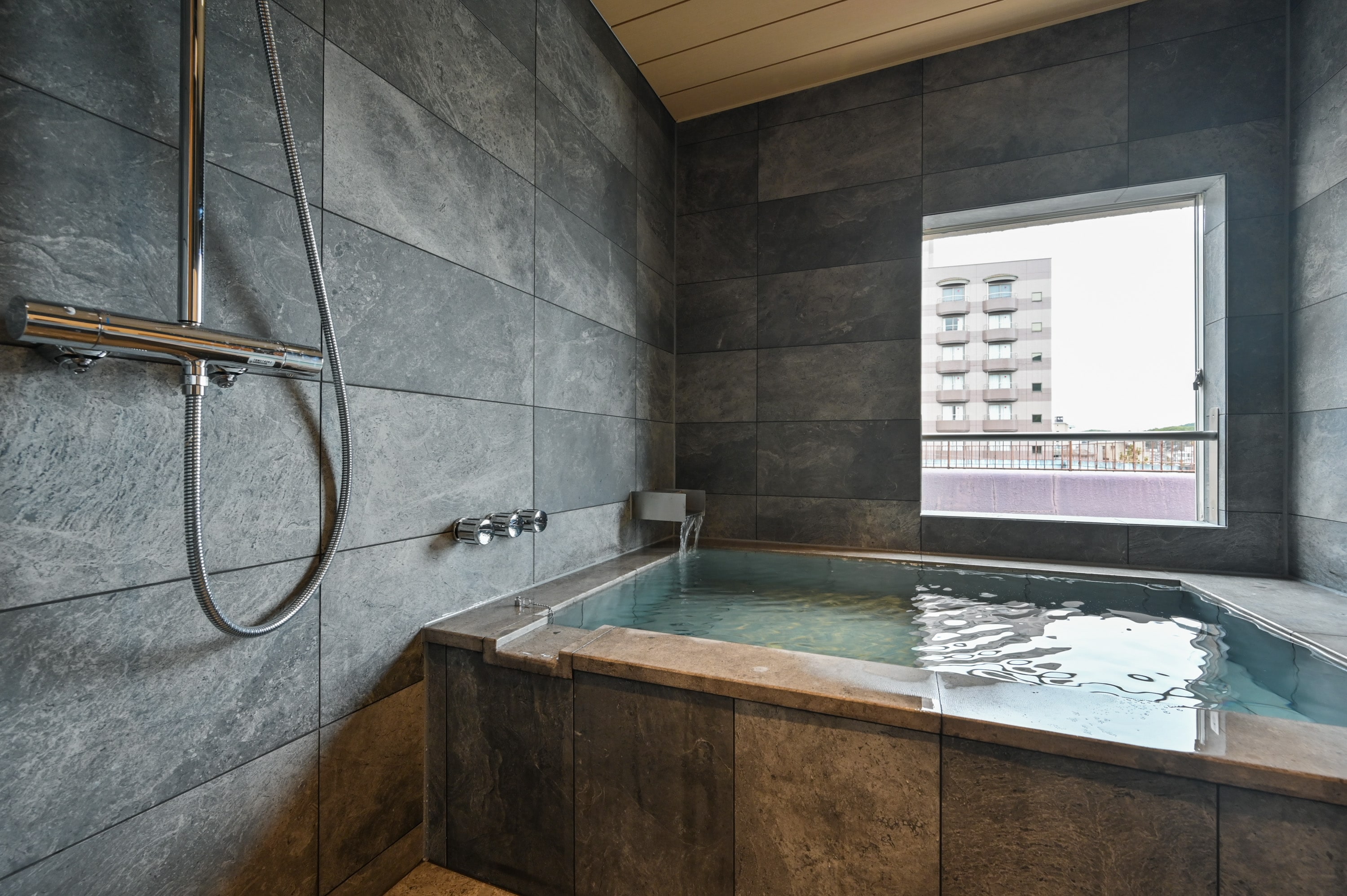 High-grade Japanese-Western room with hot spring "Kasuga"