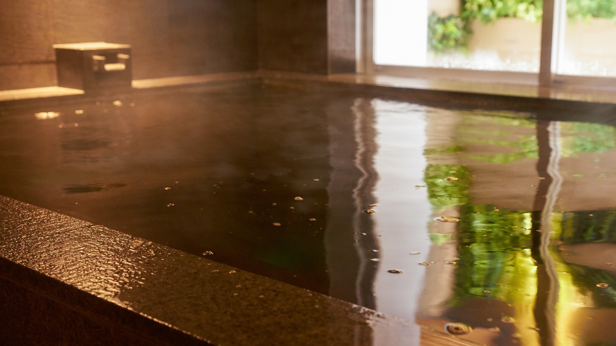 Bathing hours: 15:00-9:00