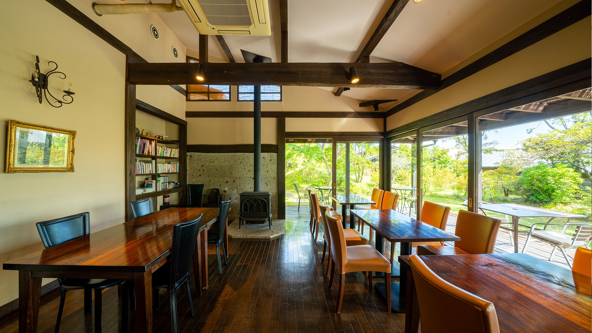 Restaurant 2