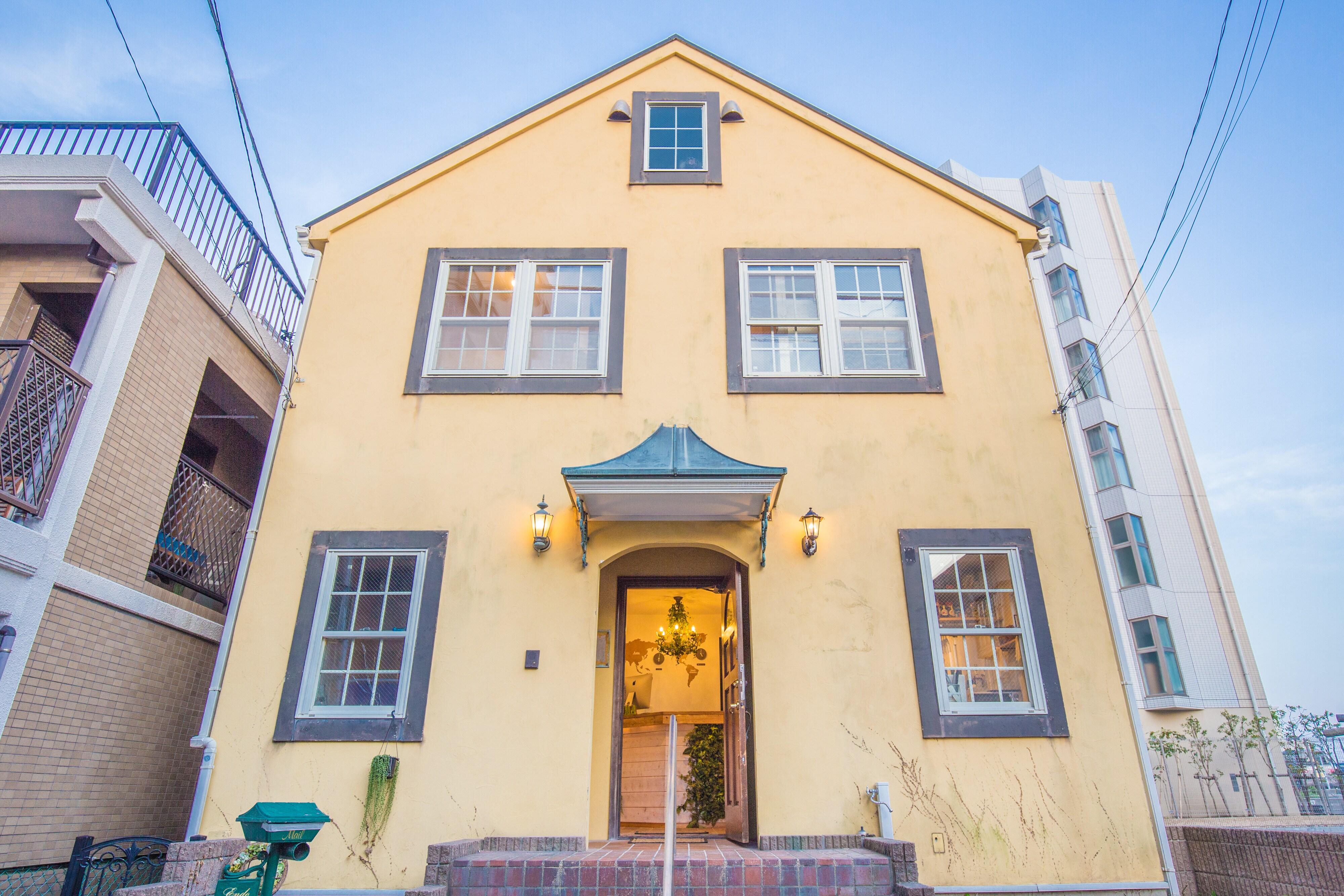 IZA Enoshima Guest House