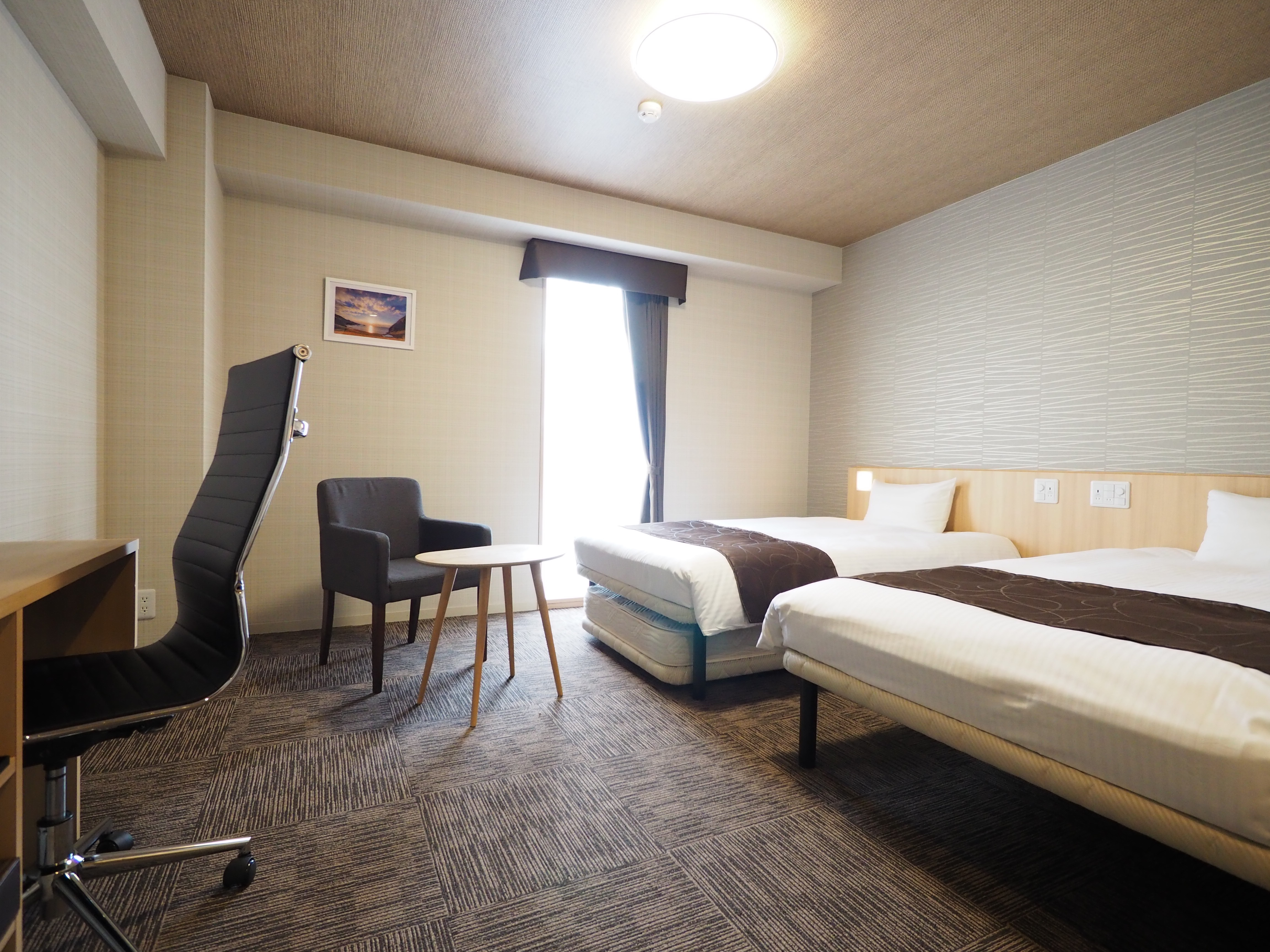 【豪華雙床房】寬敞的22平方米客房加床最多可容納3人。