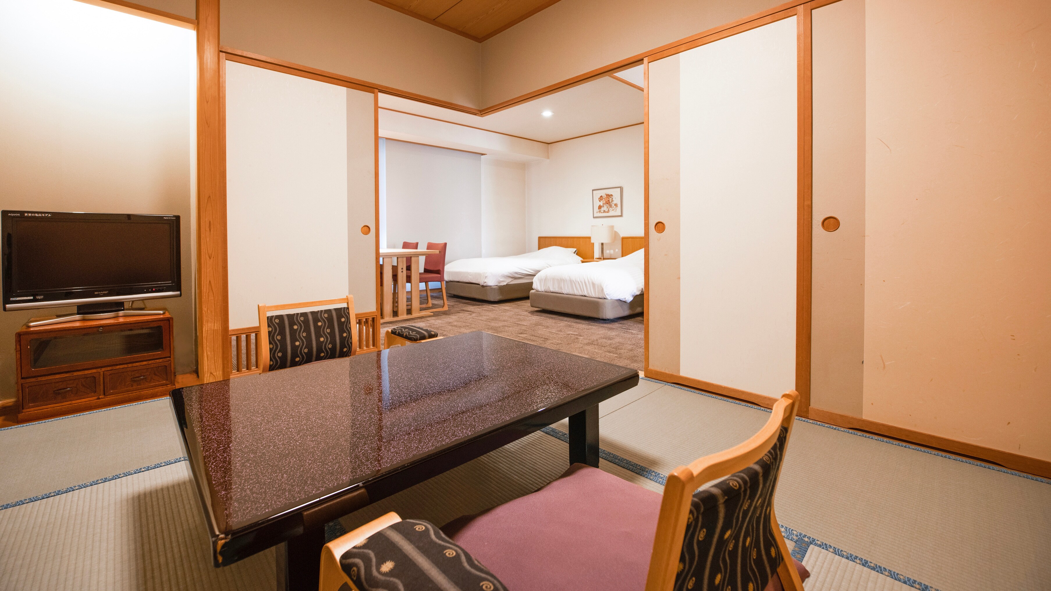 [Kamar bergaya Jepang-Barat Yumitei] Tempat tidur bergaya Barat + kamar bergaya Jepang 6 tikar tatami <Dilarang merokok>
