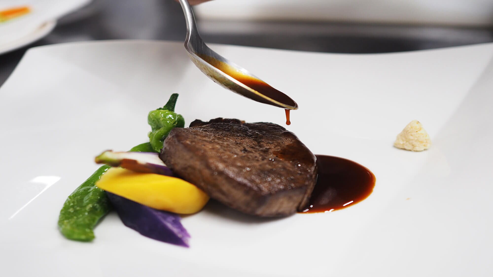 ・ [Cooking example] With chef's original sauce