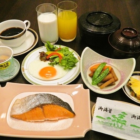 일식 아침식사(￥1000)
