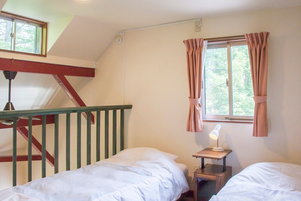 Maisonette room type A (bedroom)