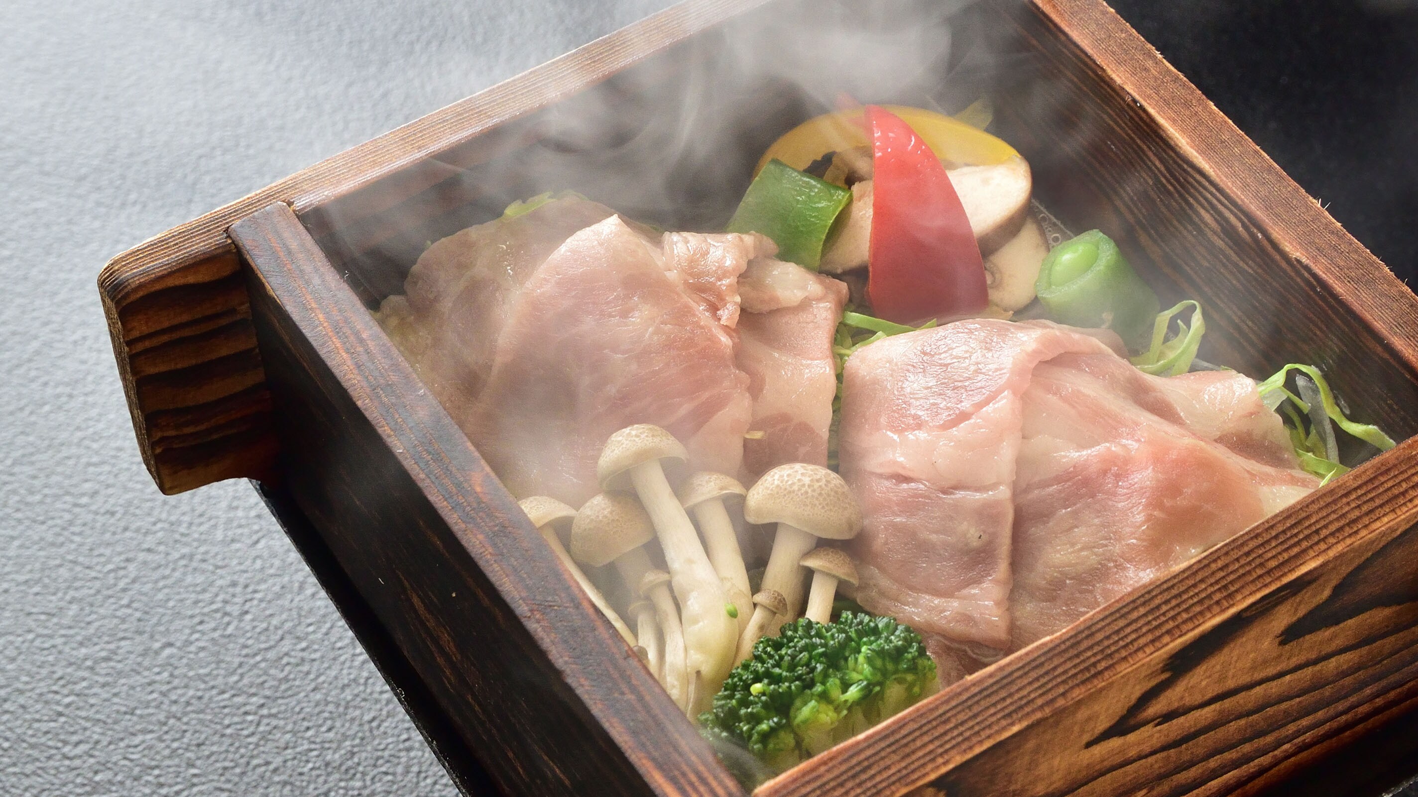 Koshino Ougon Pork is steamed in a radium hot spring to bring out its delicious flavor.
