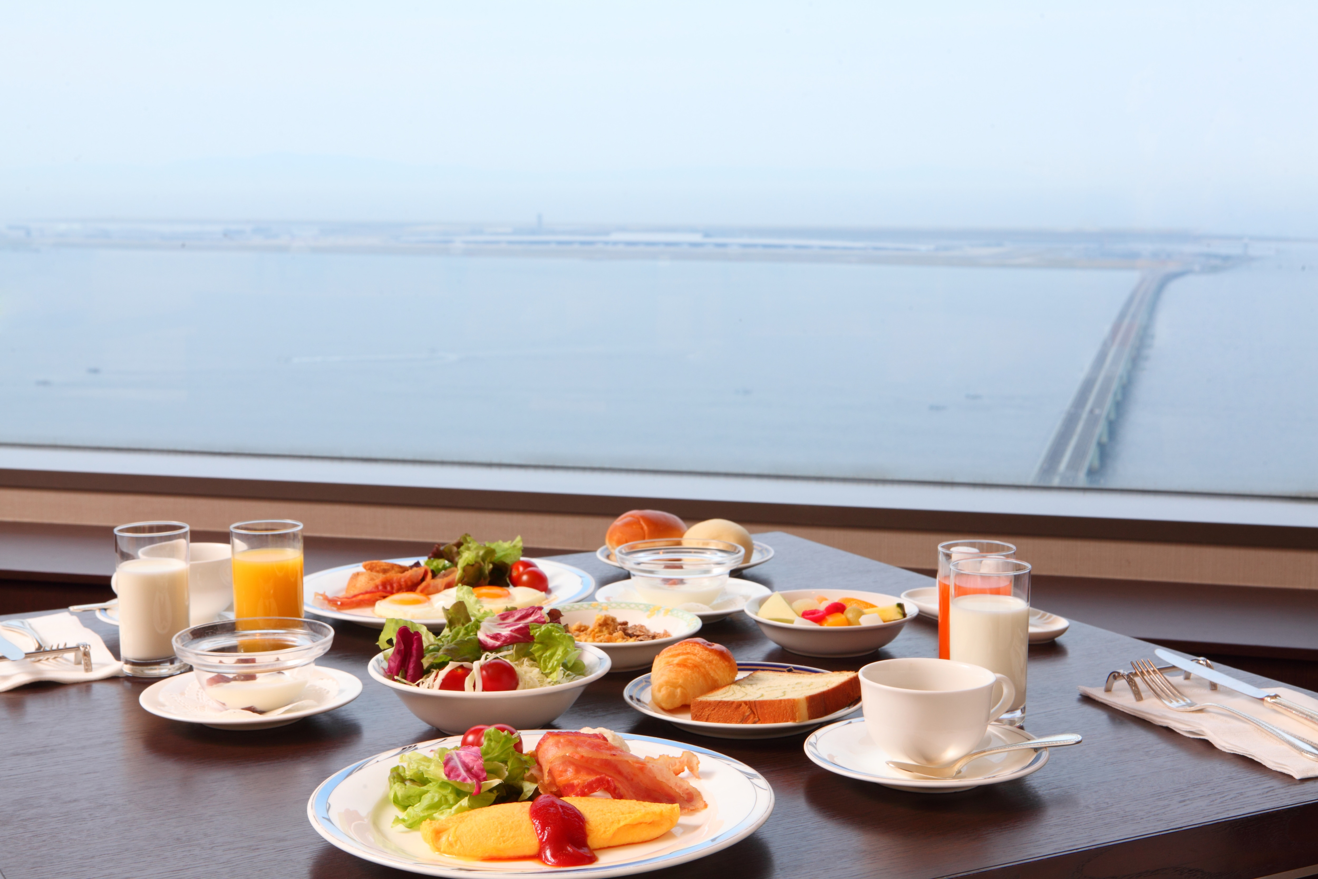■Breakfast ■54th floor Sky Dining 256 "Stargate" ■"Morning Buffet"