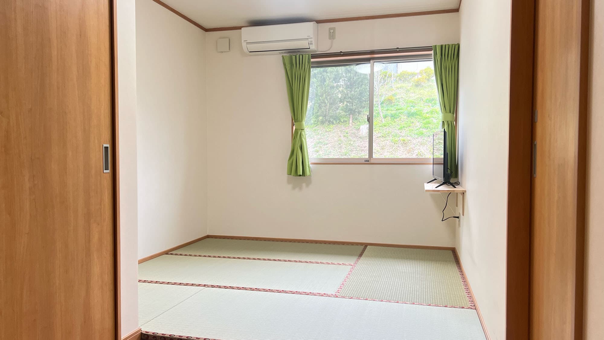 [ห้องพักสไตล์ญี่ปุ่น-ตะวันตก] รู้สึกปลอดภัยแม้กระทั่งกับเด็กๆ♪ ห้องพักสไตล์ญี่ปุ่น-ตะวันตกที่กว้างขวาง
