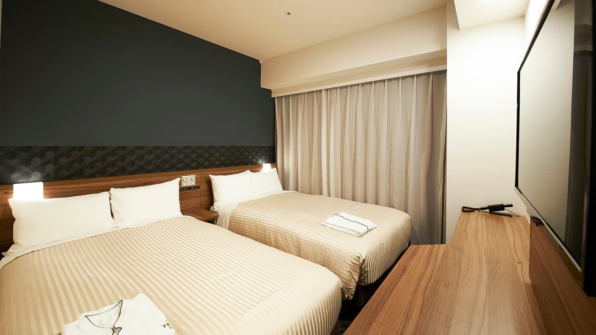 ・[Standard twin] 2 Sealy semi-double beds (120 cm wide)