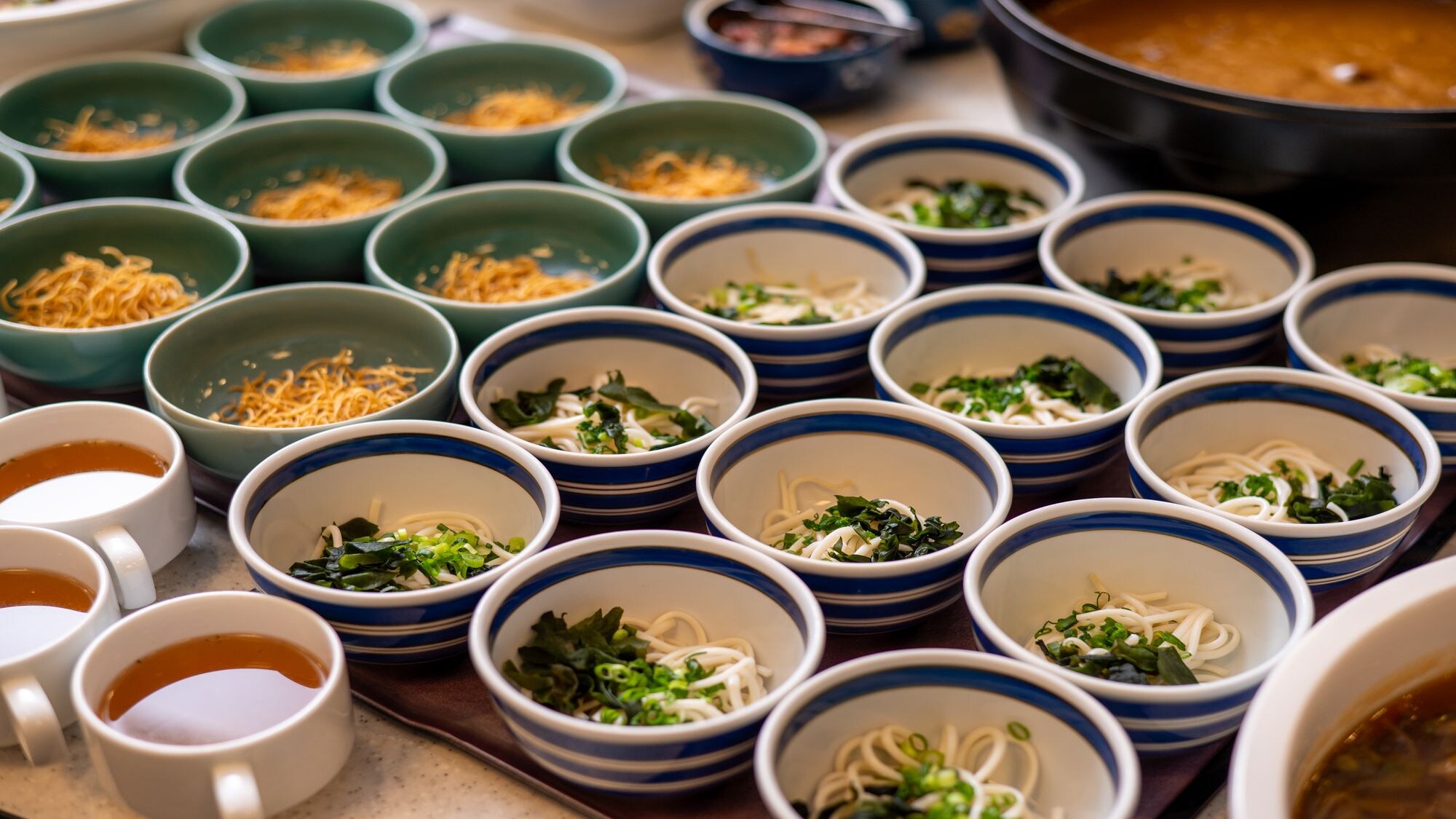 早餐自助圖片：Goto烏龍麵，麵條細而有嚼勁