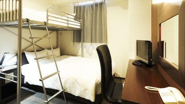 (New) Room with loft 16㎡ ■ 140cm semi-double 1 unit ■ 90cm loft type bed 1 unit ■ Maximum 3 people