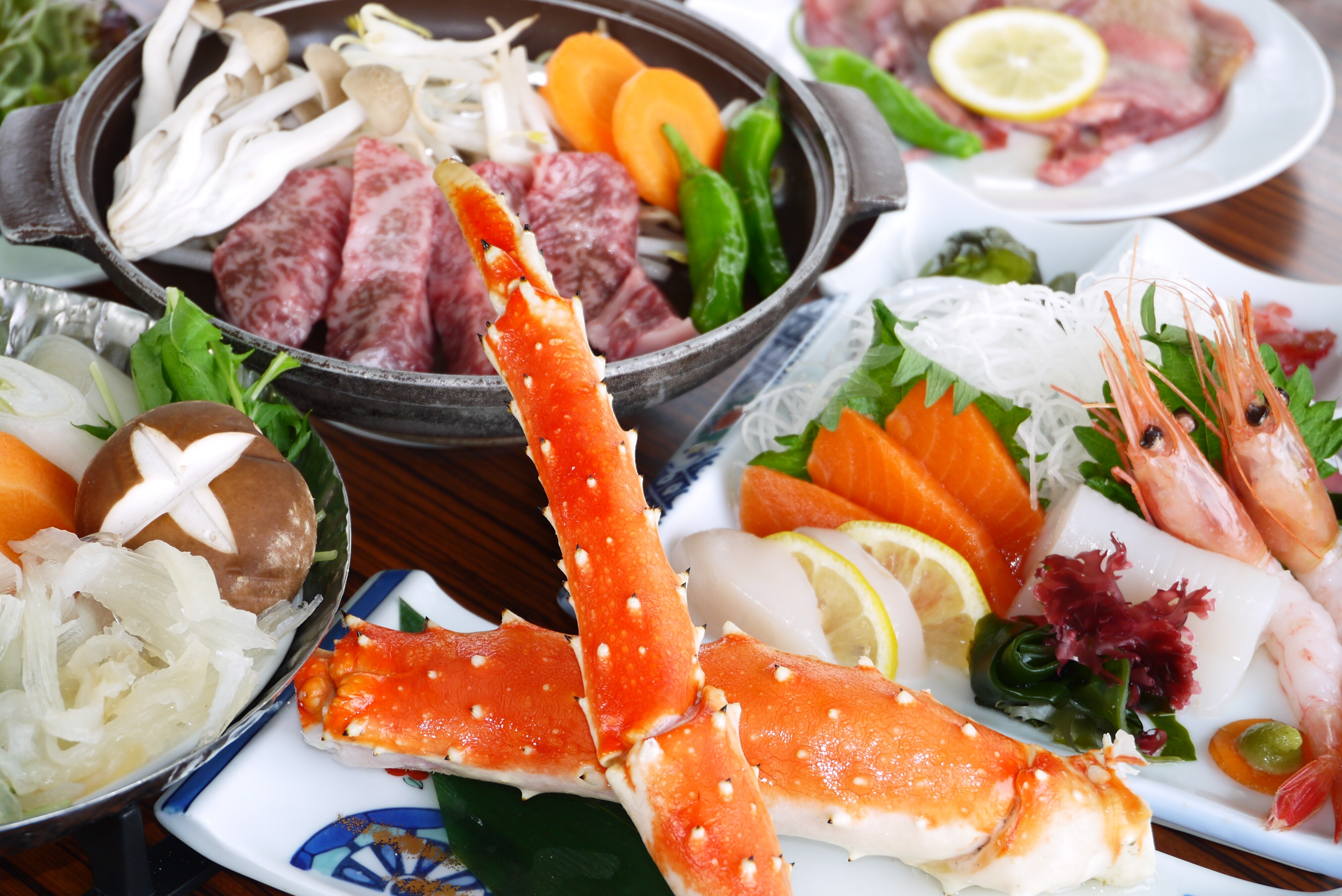 ปู King / เนื้อ Sendai ย่างบนจานเซรามิค